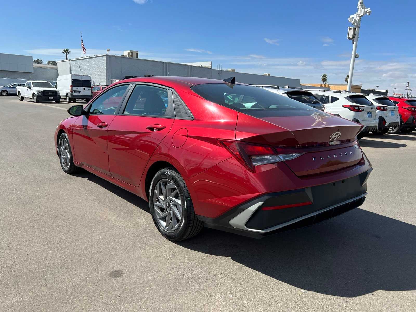 Thumbnail: 2024 Hyundai Elantra - 3