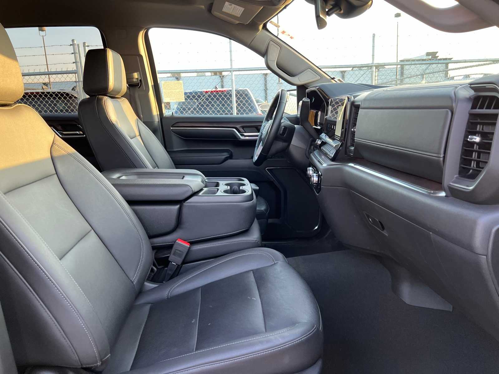 Thumbnail: 2024 GMC Sierra 1500 - 27