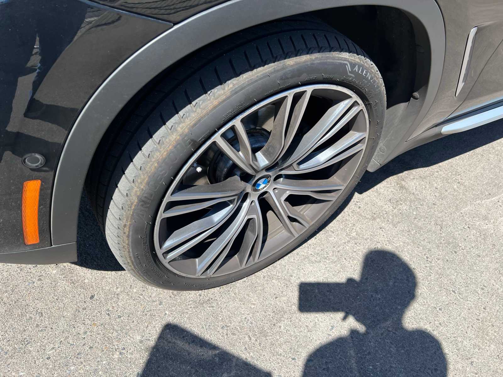Thumbnail: 2023 BMW X4 - 13