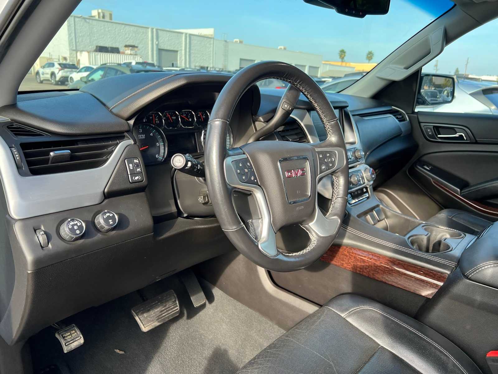 Thumbnail: 2019 GMC Yukon - 13