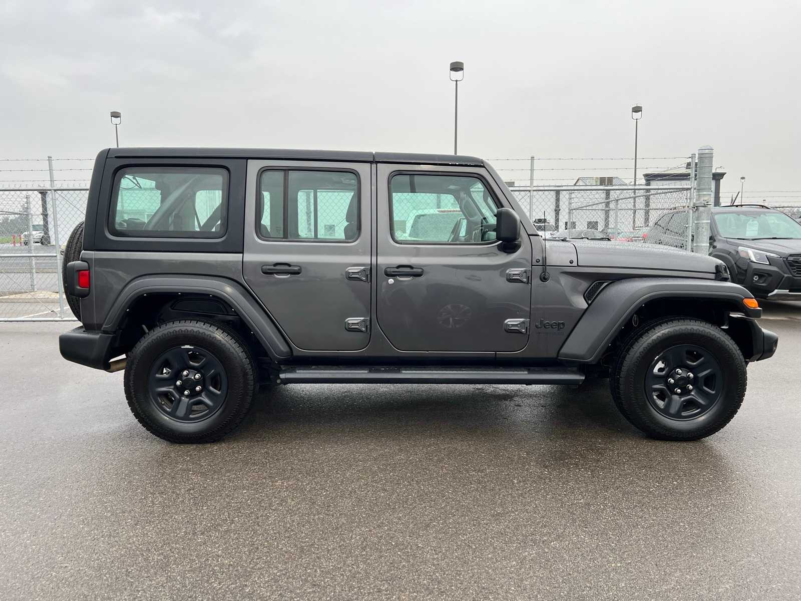 Thumbnail: 2022 Jeep Wrangler - 7