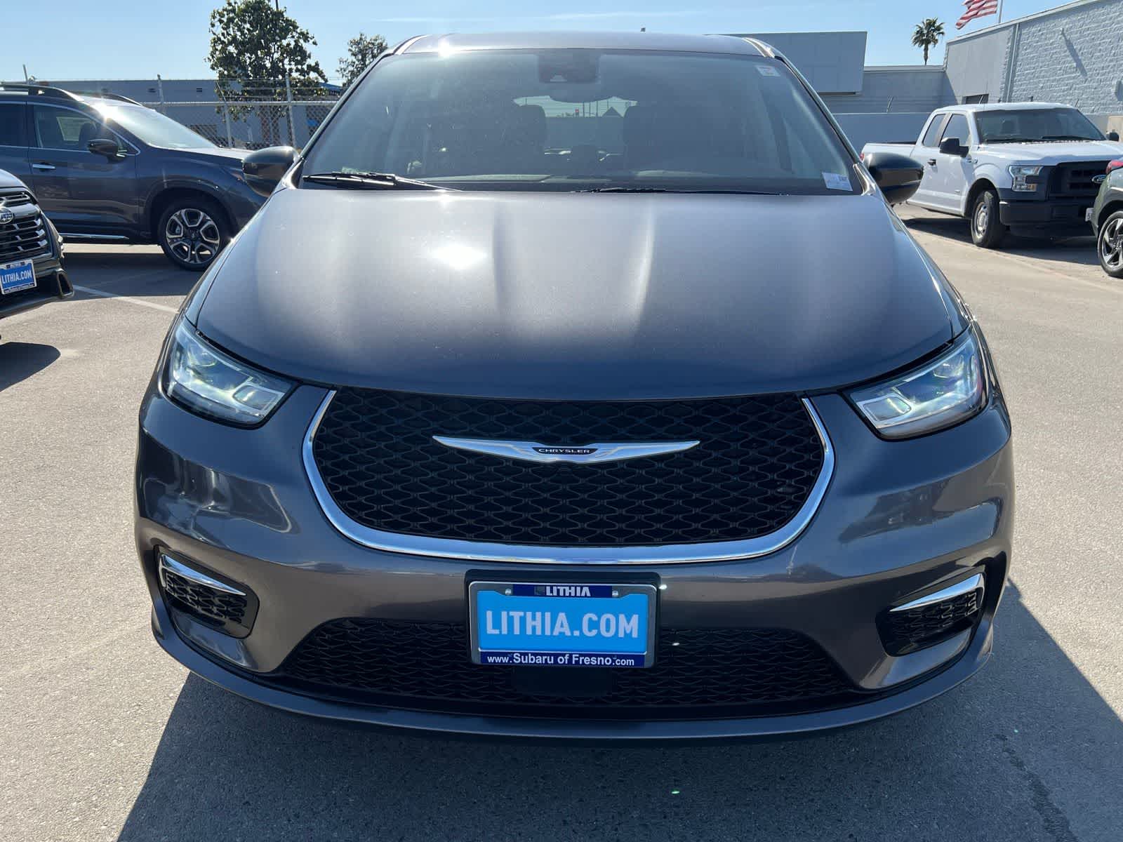 Thumbnail: 2023 Chrysler Pacifica - 11