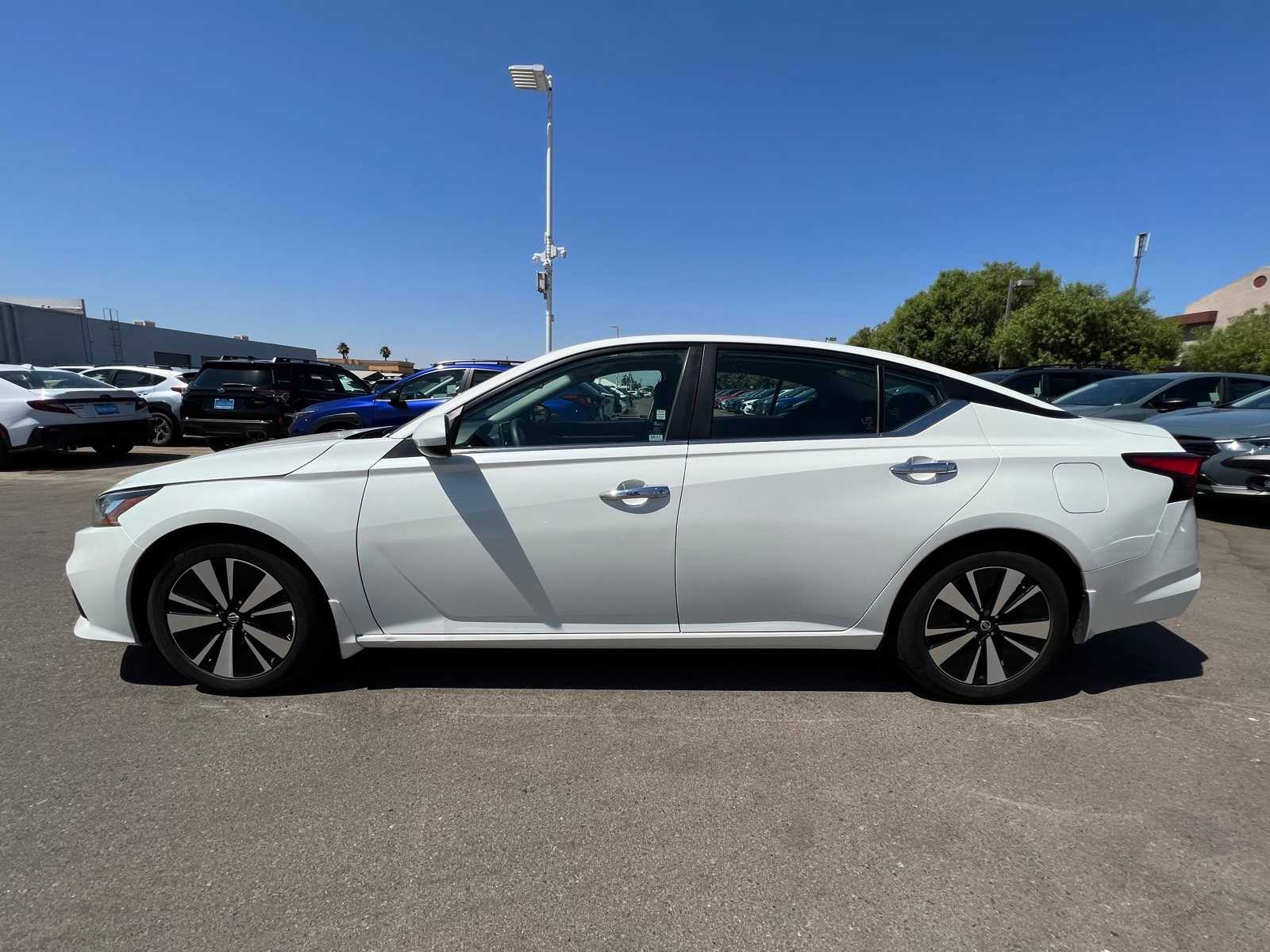 Thumbnail: 2021 Nissan Altima - 2