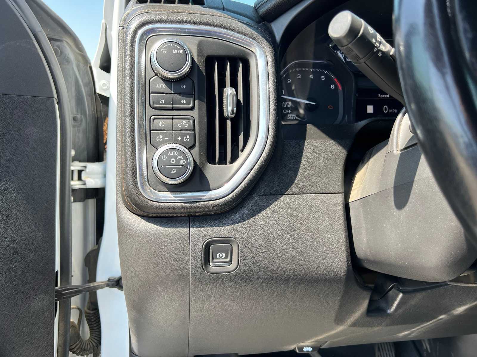 Thumbnail: 2020 GMC Sierra 1500 - 31