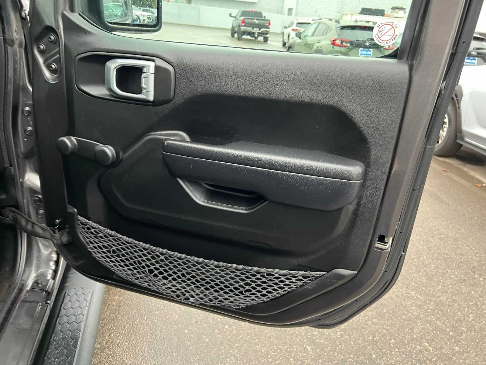 Thumbnail: 2022 Jeep Wrangler - 25