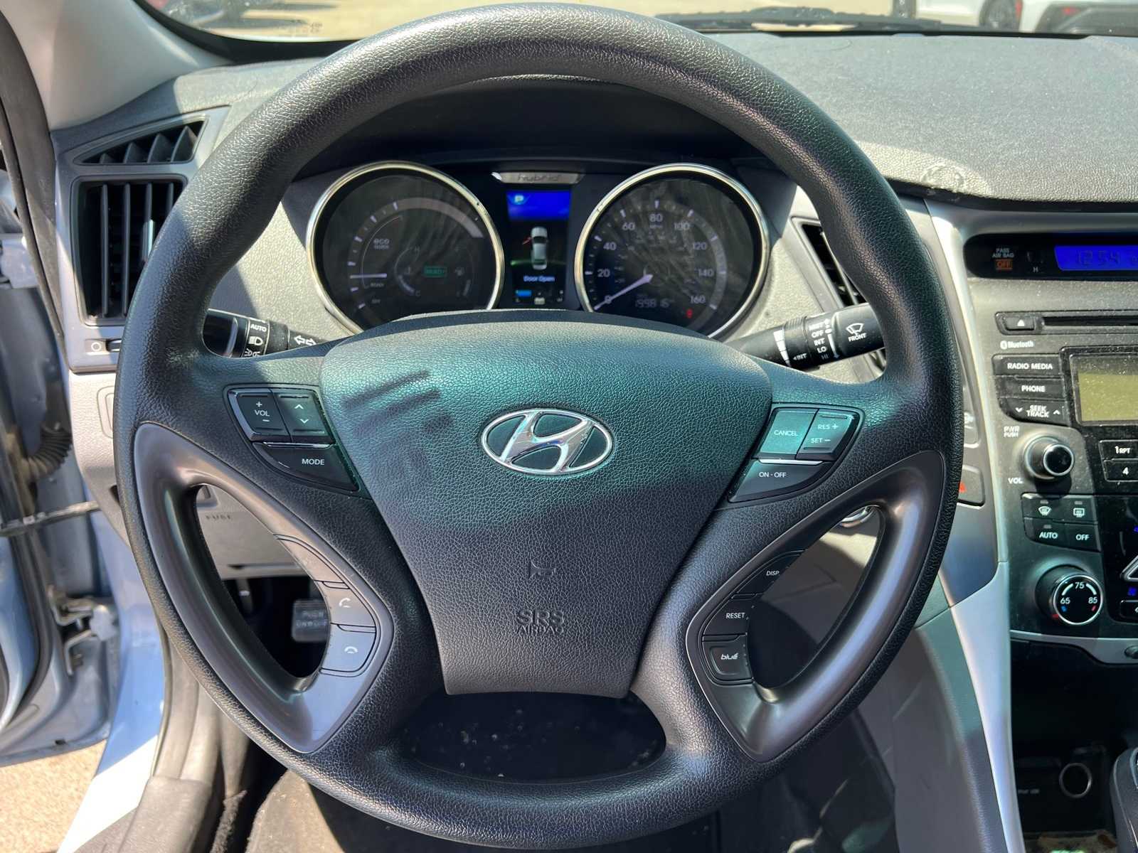 Thumbnail: 2012 Hyundai Sonata - 30