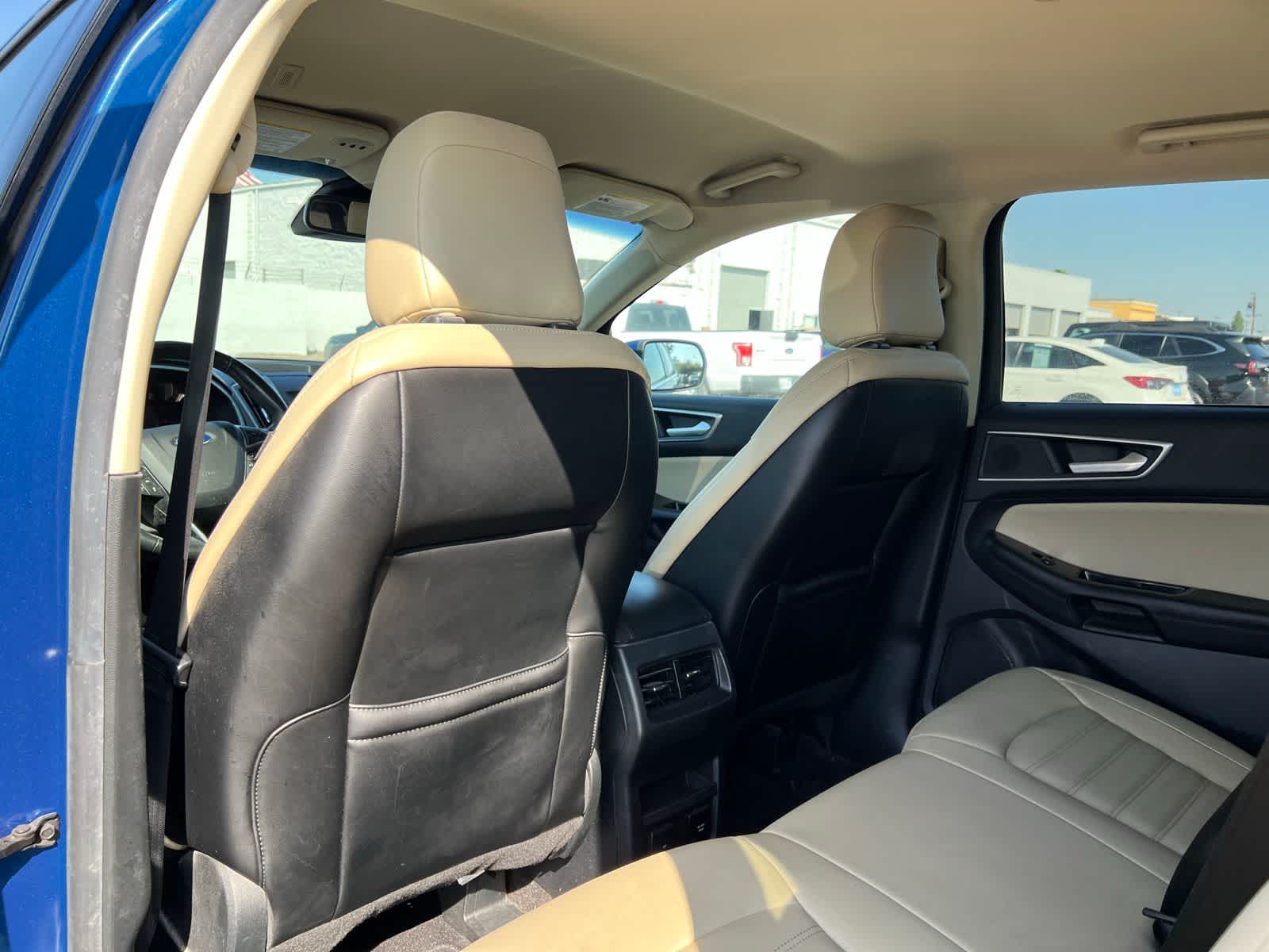 Thumbnail: 2020 Ford Edge - 18