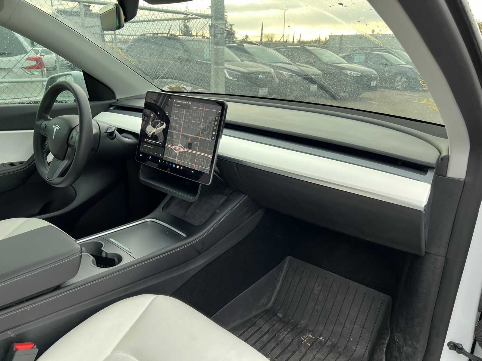 Thumbnail: 2021 Tesla Model Y - 25