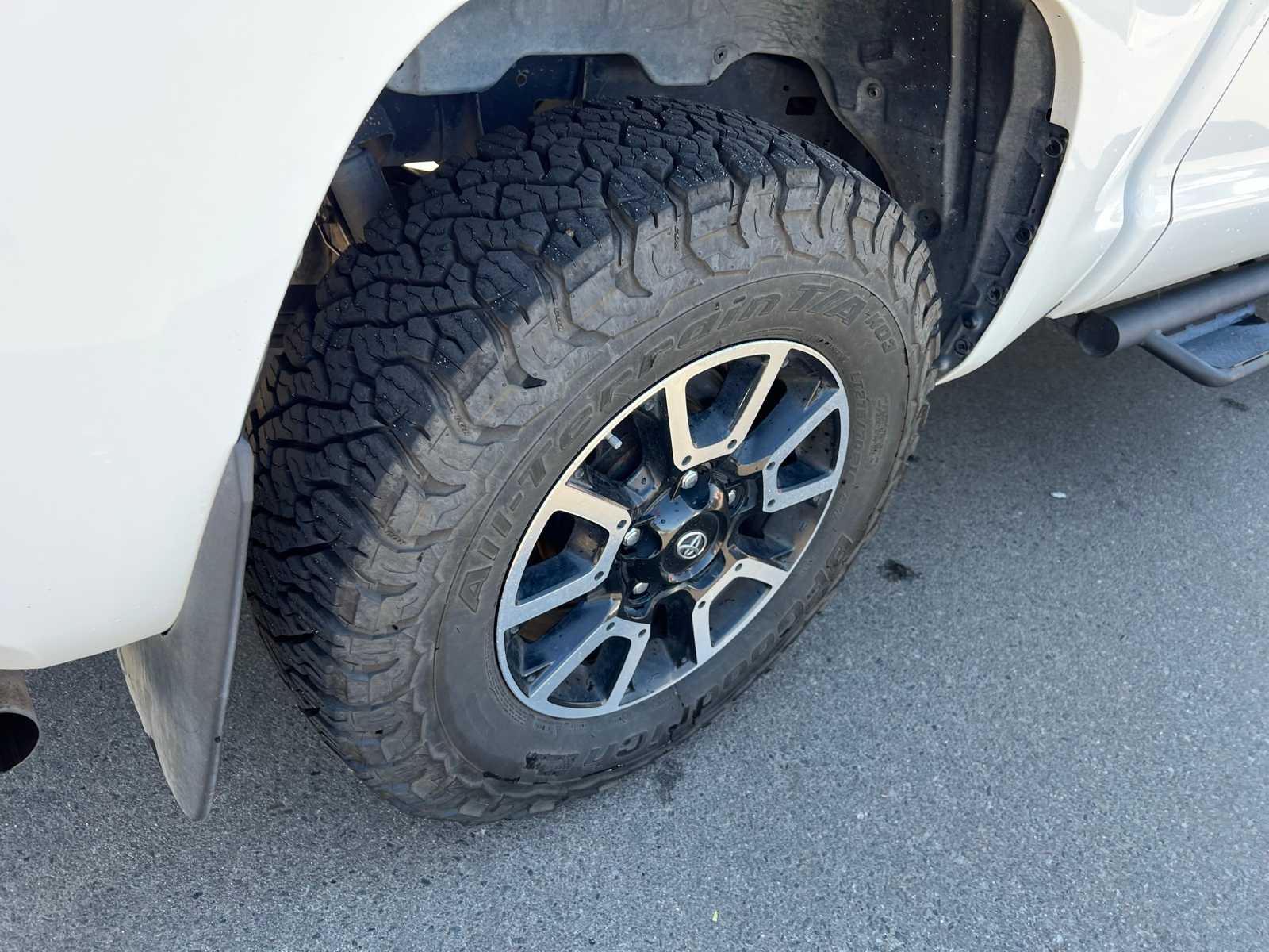 Thumbnail: 2015 Toyota Tundra - 20