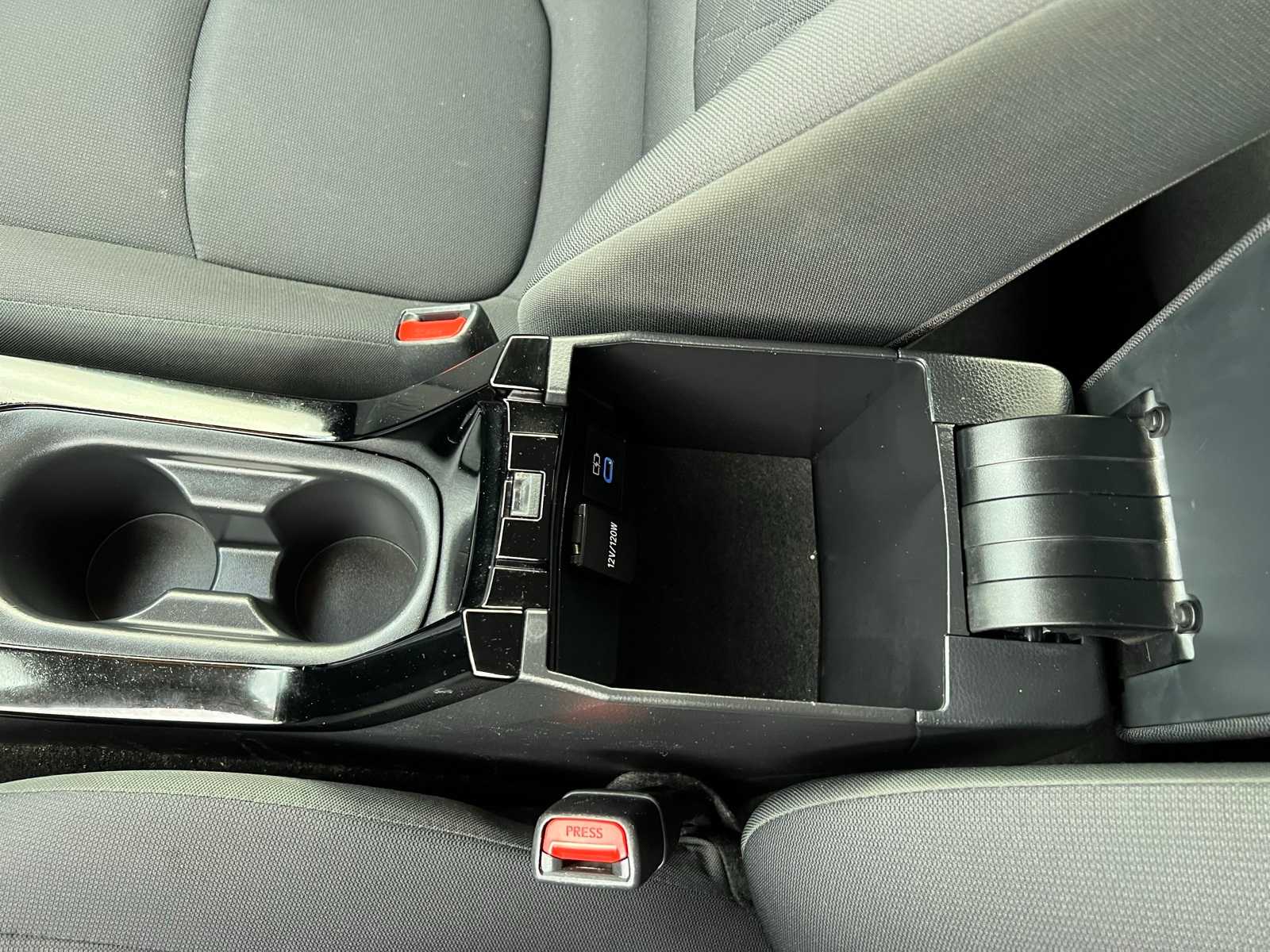 Thumbnail: 2022 Toyota Corolla - 41