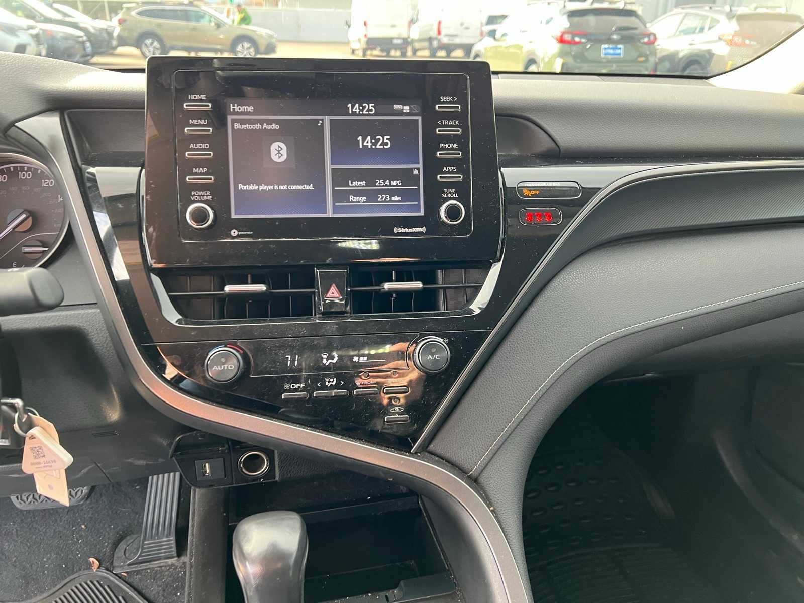 Thumbnail: 2021 Toyota Camry - 30