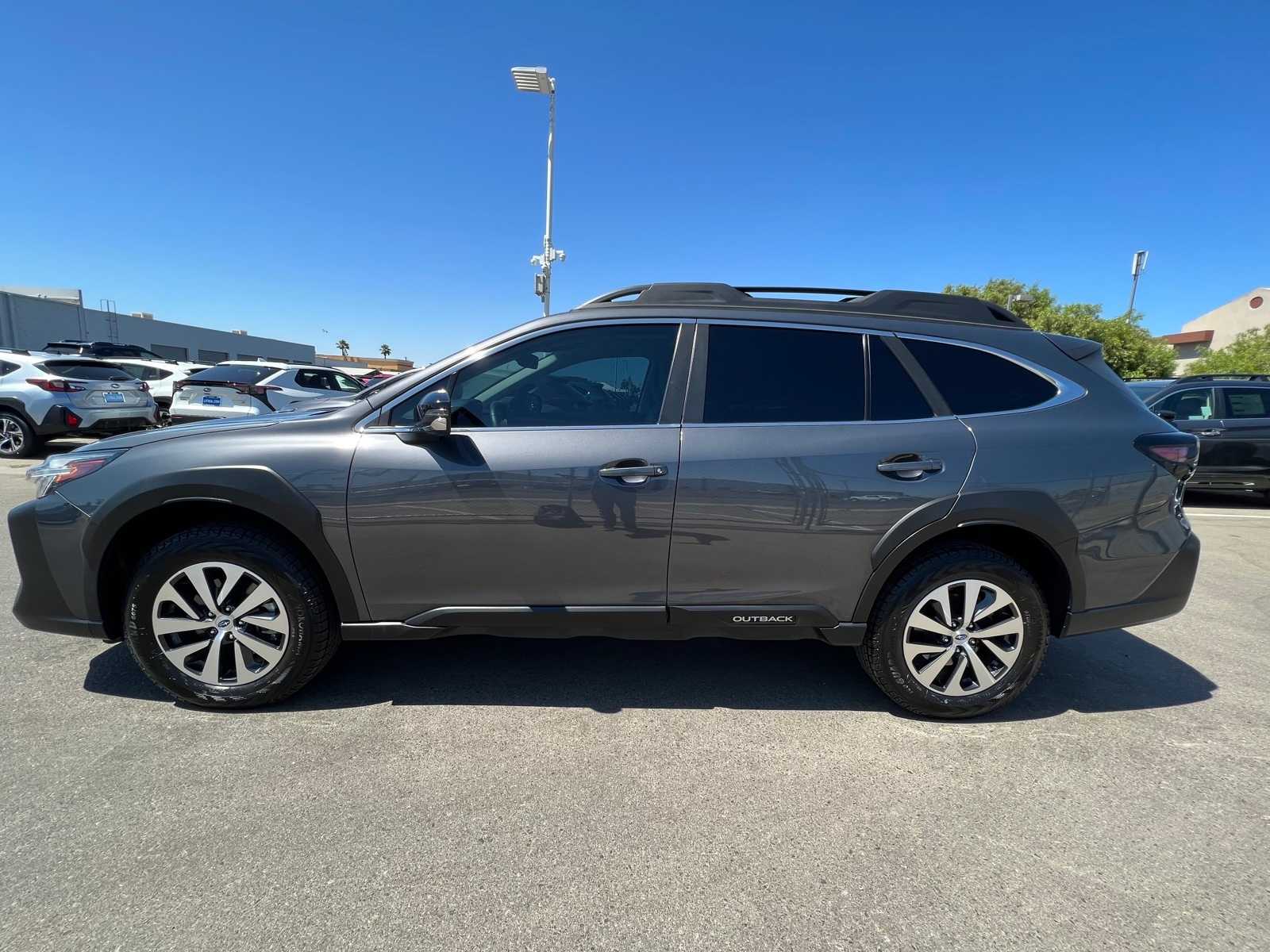 2023 Subaru Outback Premium 2
