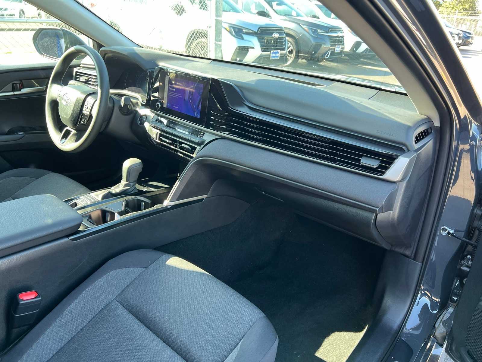 Thumbnail: 2025 Toyota Camry - 25