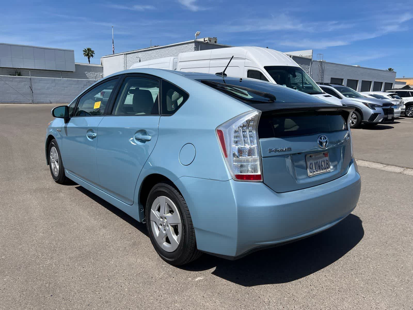 Thumbnail: 2010 Toyota Prius - 3