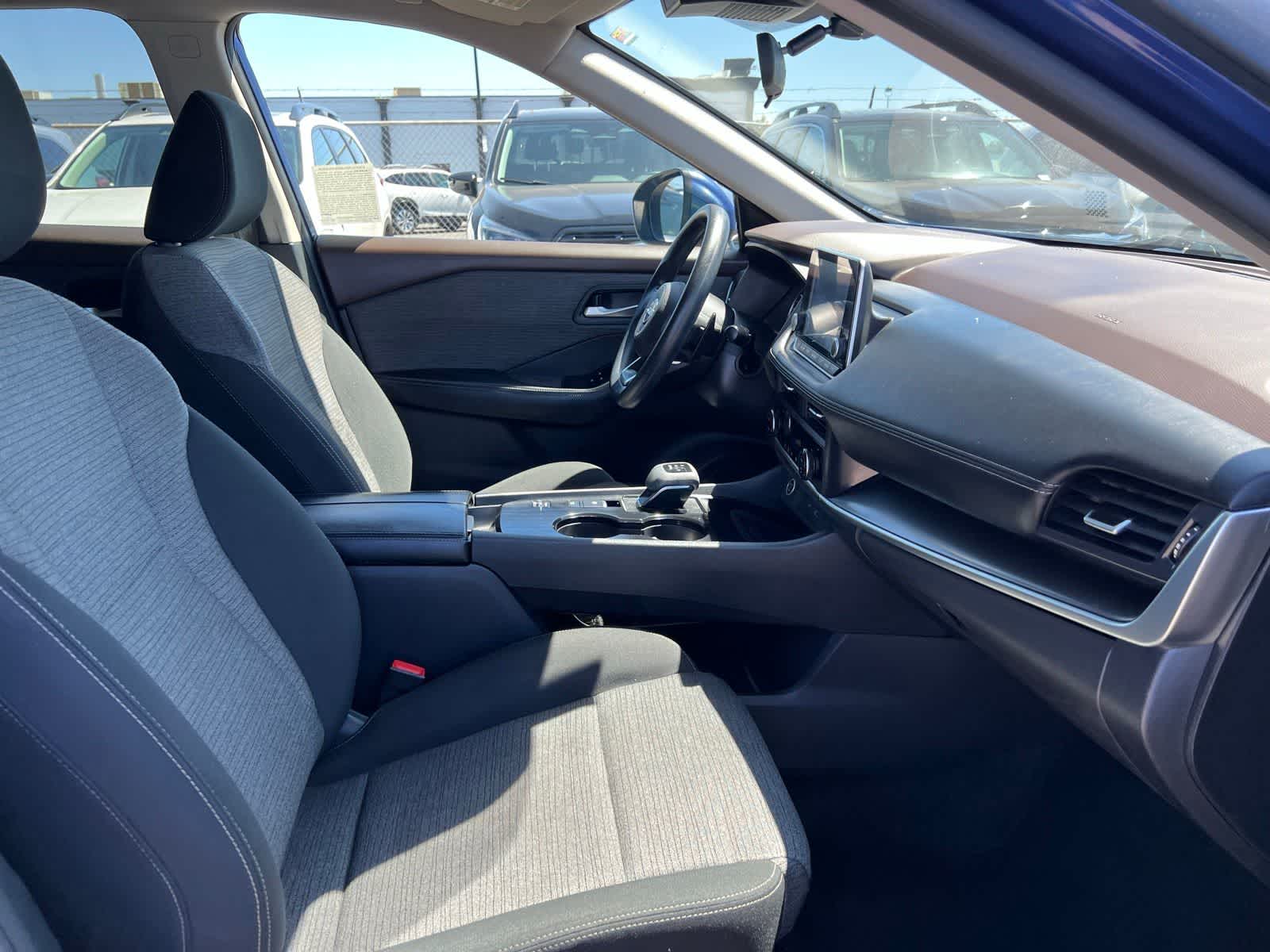 Thumbnail: 2023 Nissan Rogue - 26