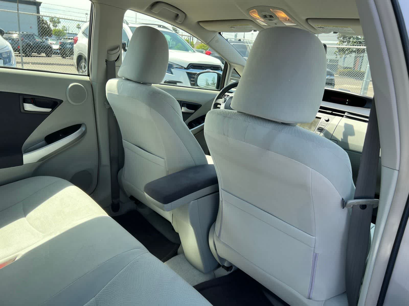 Thumbnail: 2010 Toyota Prius - 22