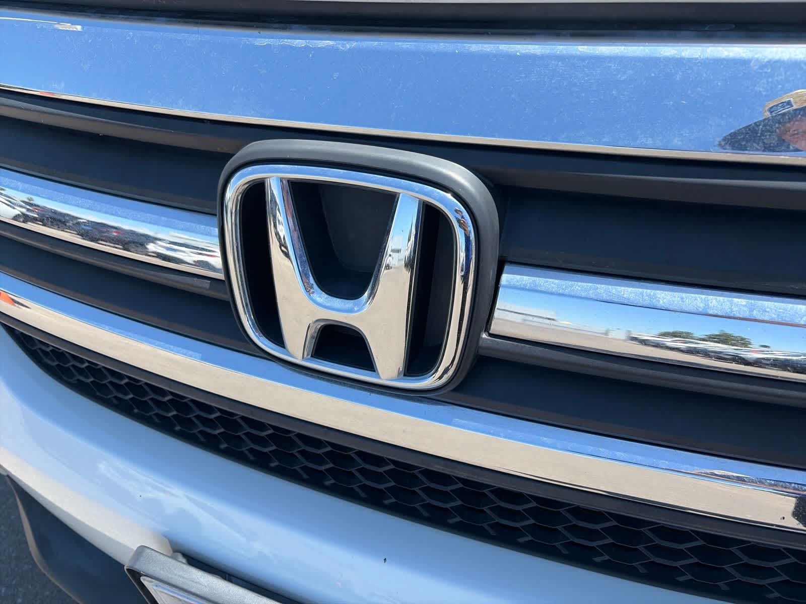 Thumbnail: 2018 Honda Pilot - 2