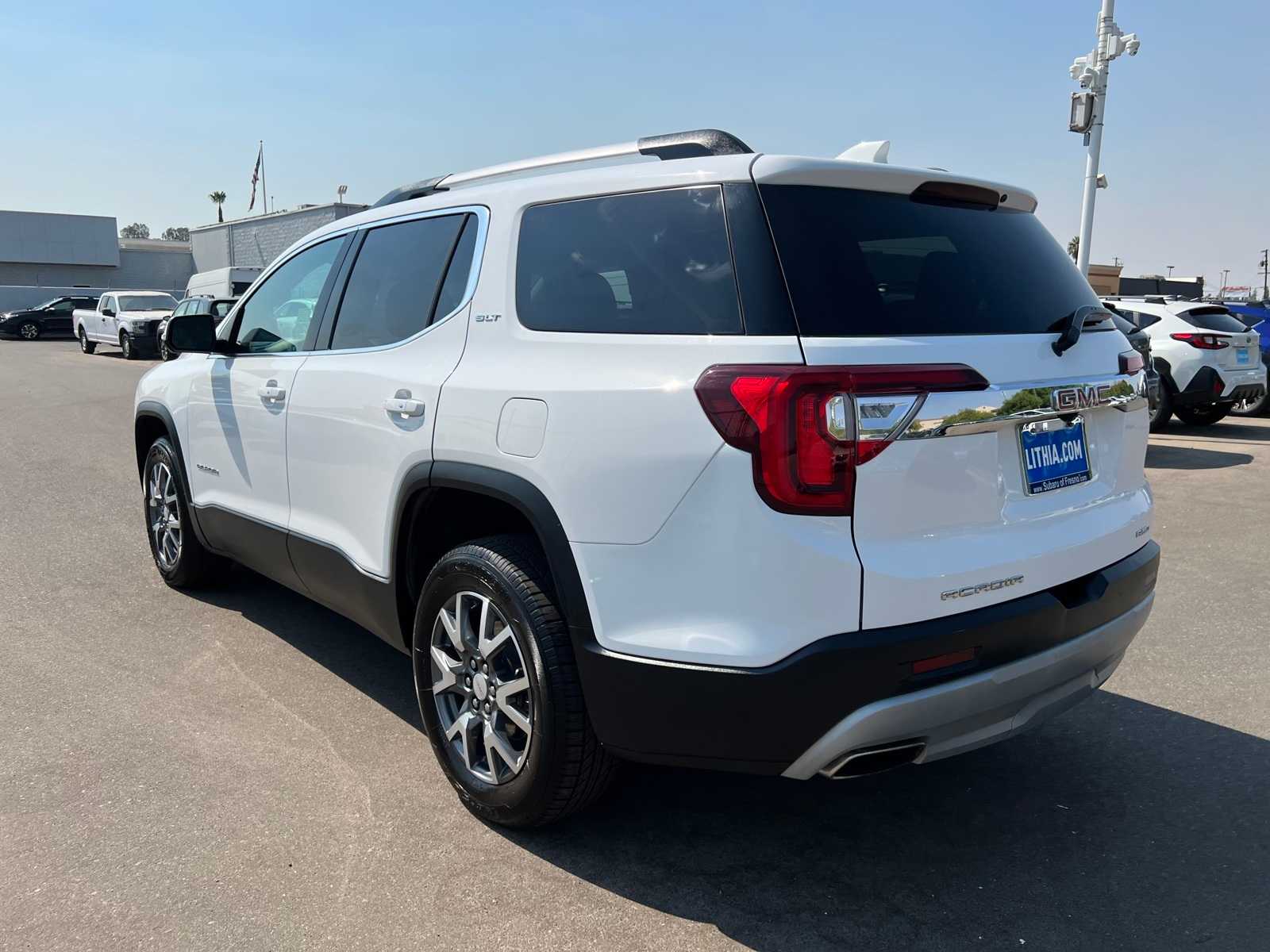 Thumbnail: 2023 GMC Acadia - 3
