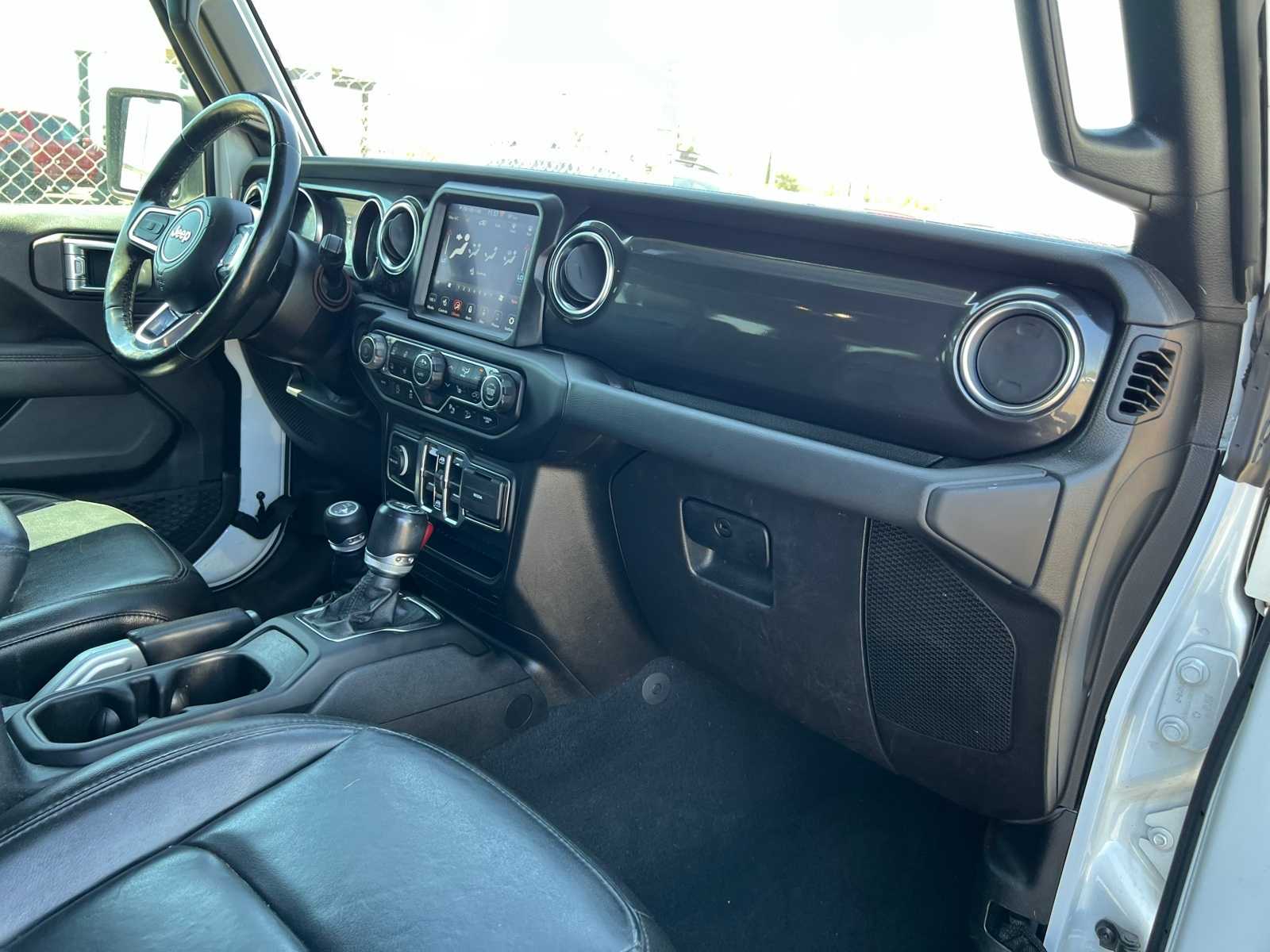 Thumbnail: 2021 Jeep Wrangler - 25