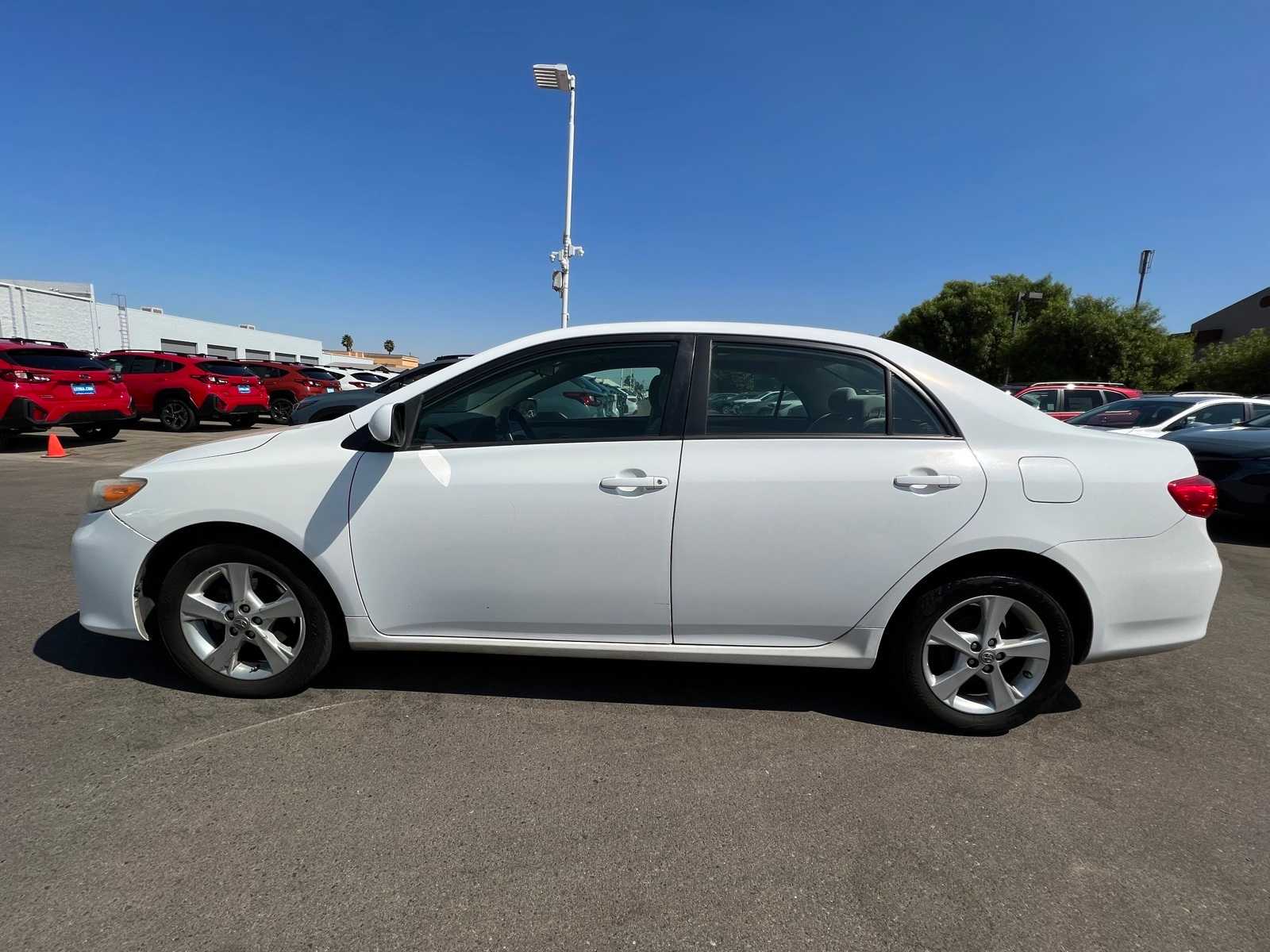 Thumbnail: 2011 Toyota Corolla - 2