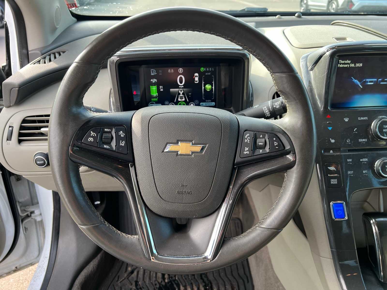 Thumbnail: 2013 Chevrolet Volt - 28