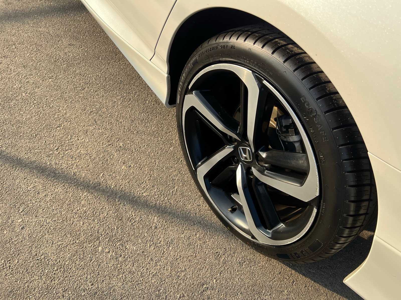 Thumbnail: 2019 Honda Accord - 17