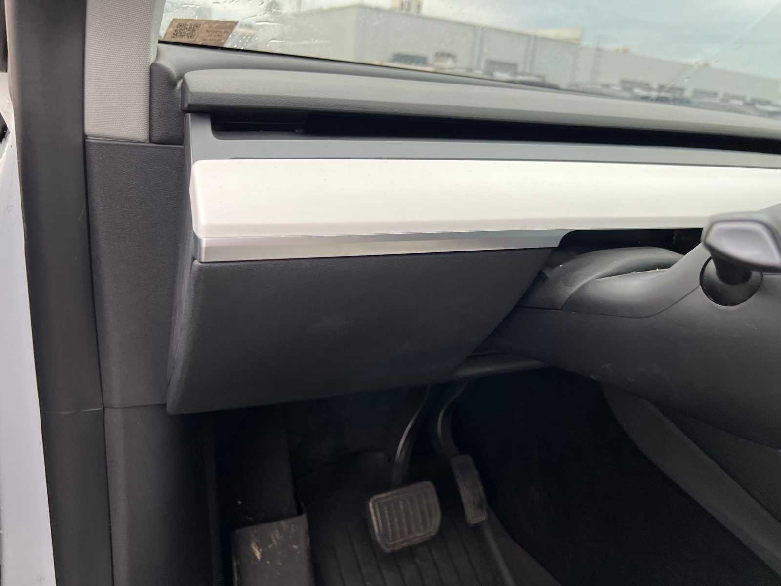 Thumbnail: 2021 Tesla Model Y - 29