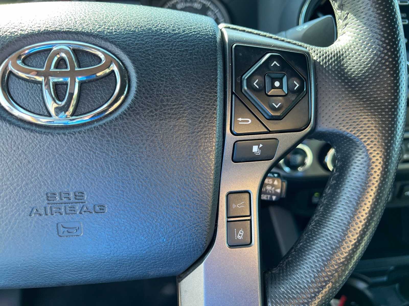 Thumbnail: 2023 Toyota Tacoma - 36