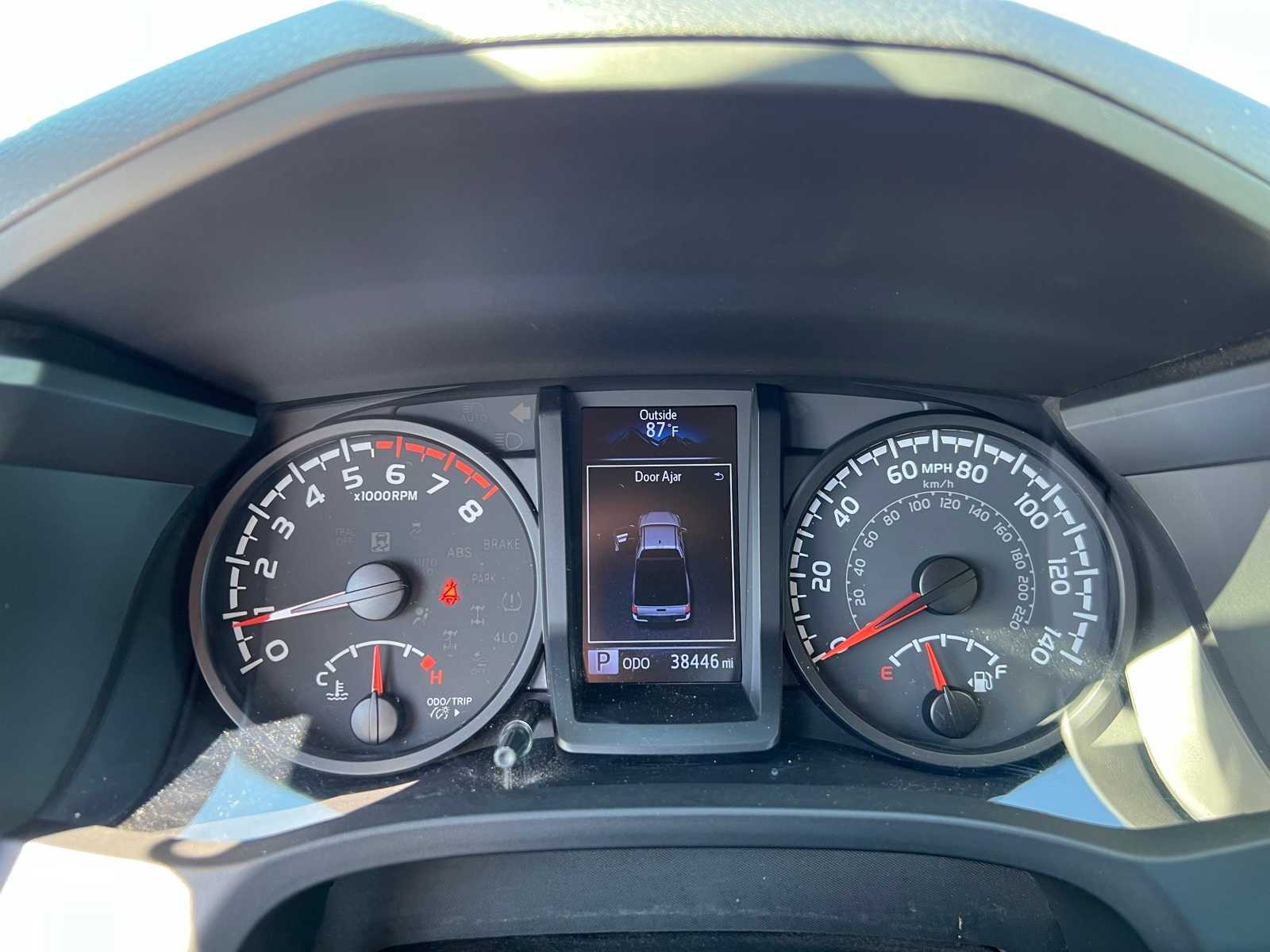 Thumbnail: 2020 Toyota Tacoma - 33