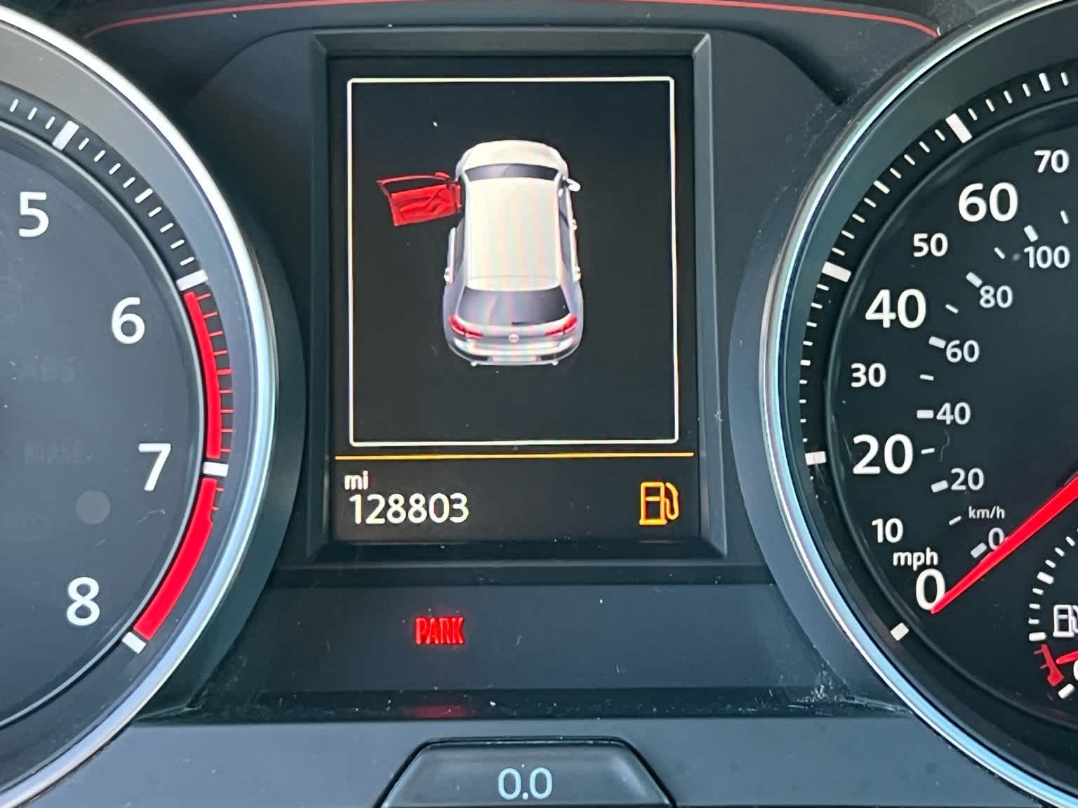 Thumbnail: 2016 Volkswagen Golf - 44