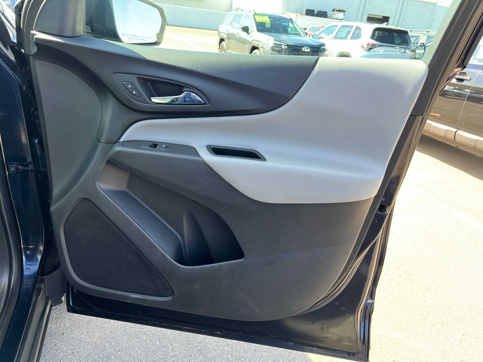 Thumbnail: 2020 Chevrolet Equinox - 28