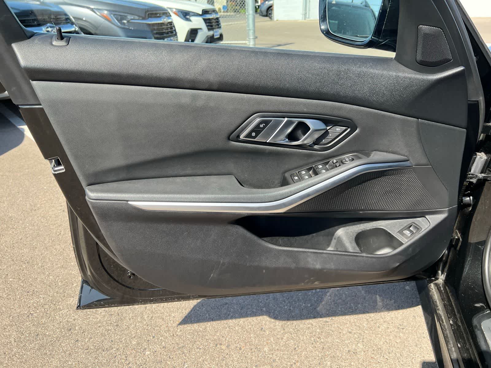 Thumbnail: 2019 BMW 3 Series - 15