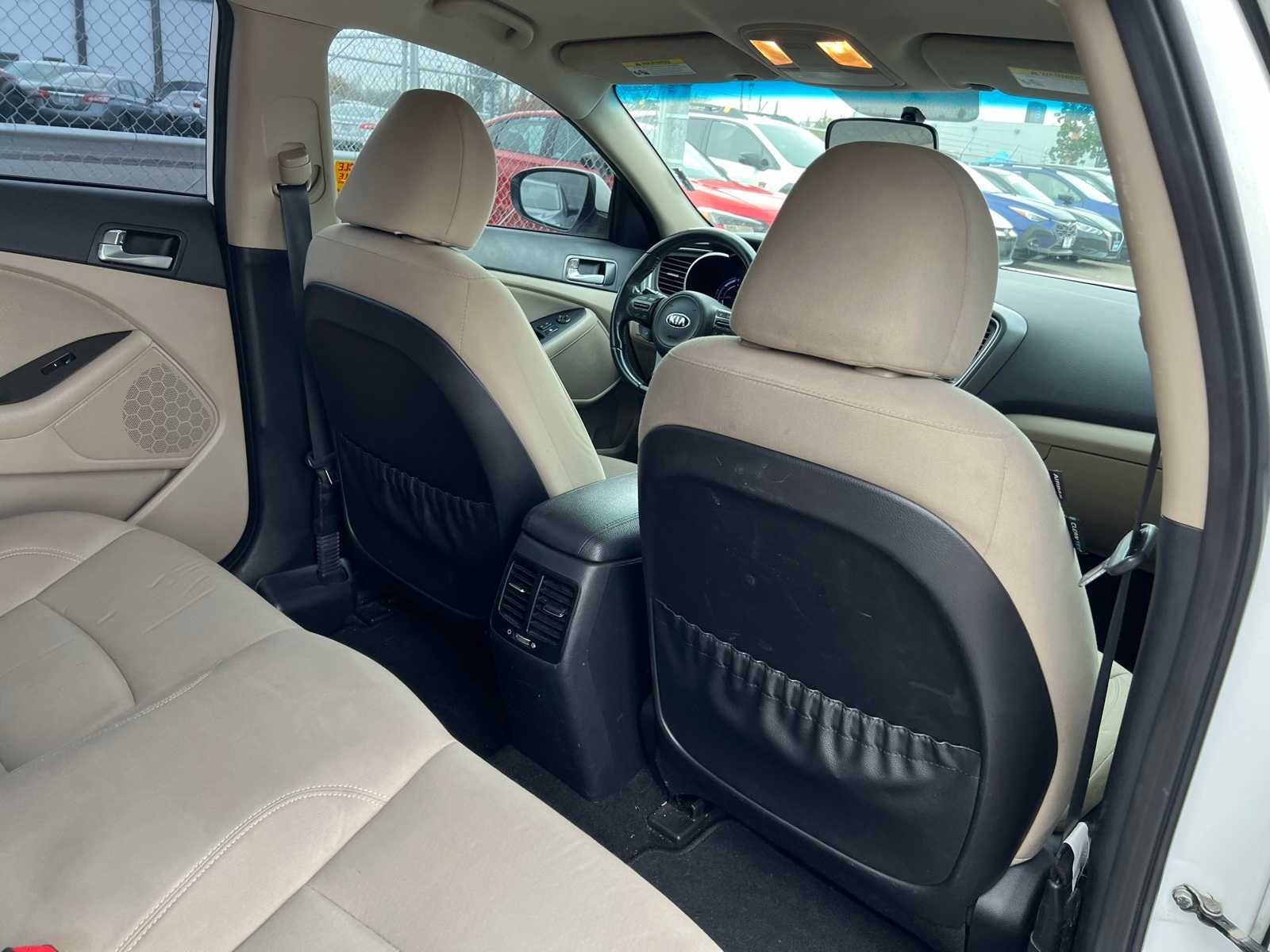 Thumbnail: 2016 Kia Optima - 21