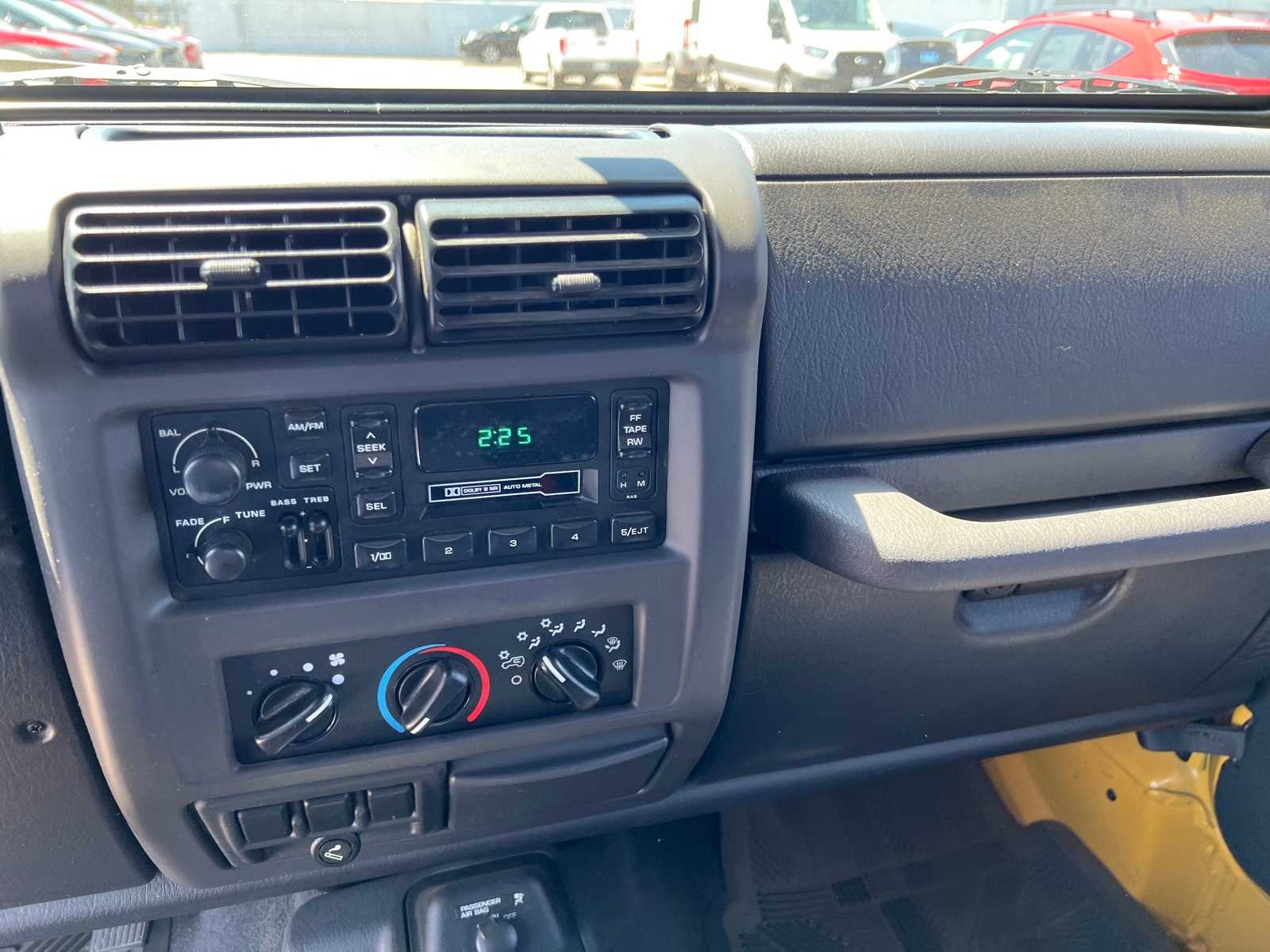 Thumbnail: 2001 Jeep Wrangler - 30