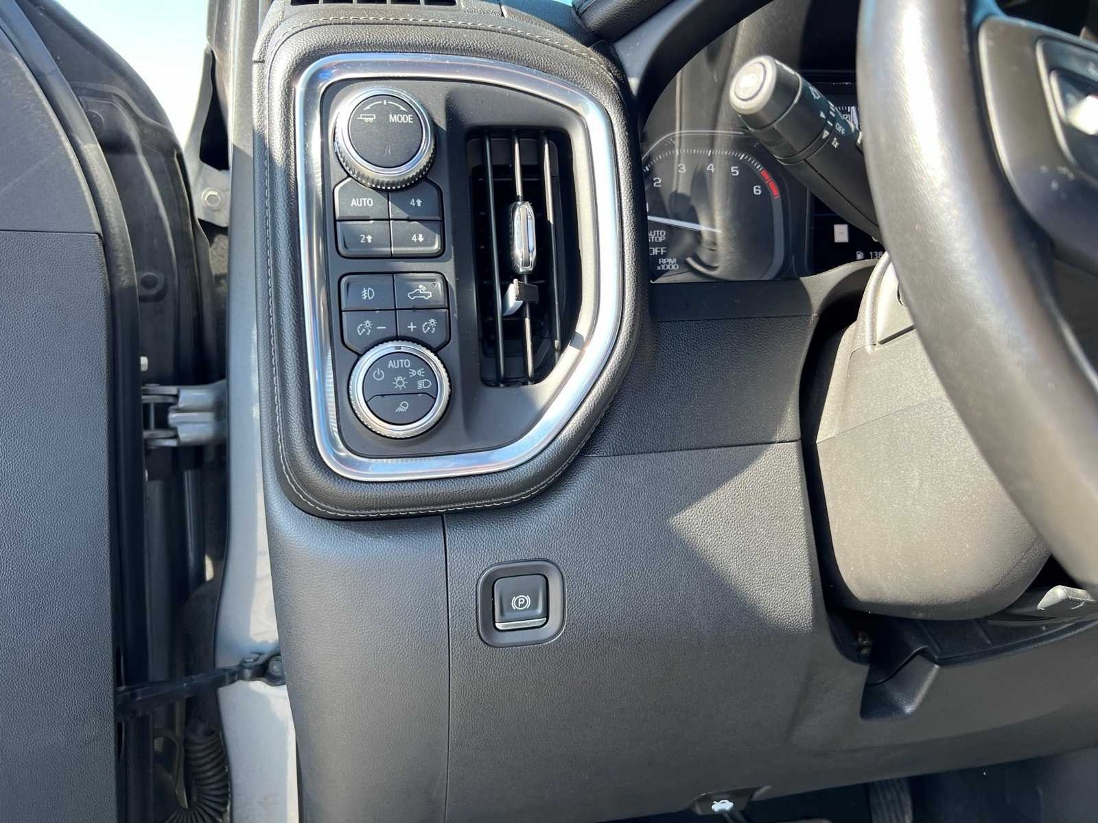 Thumbnail: 2020 GMC Sierra 1500 - 29