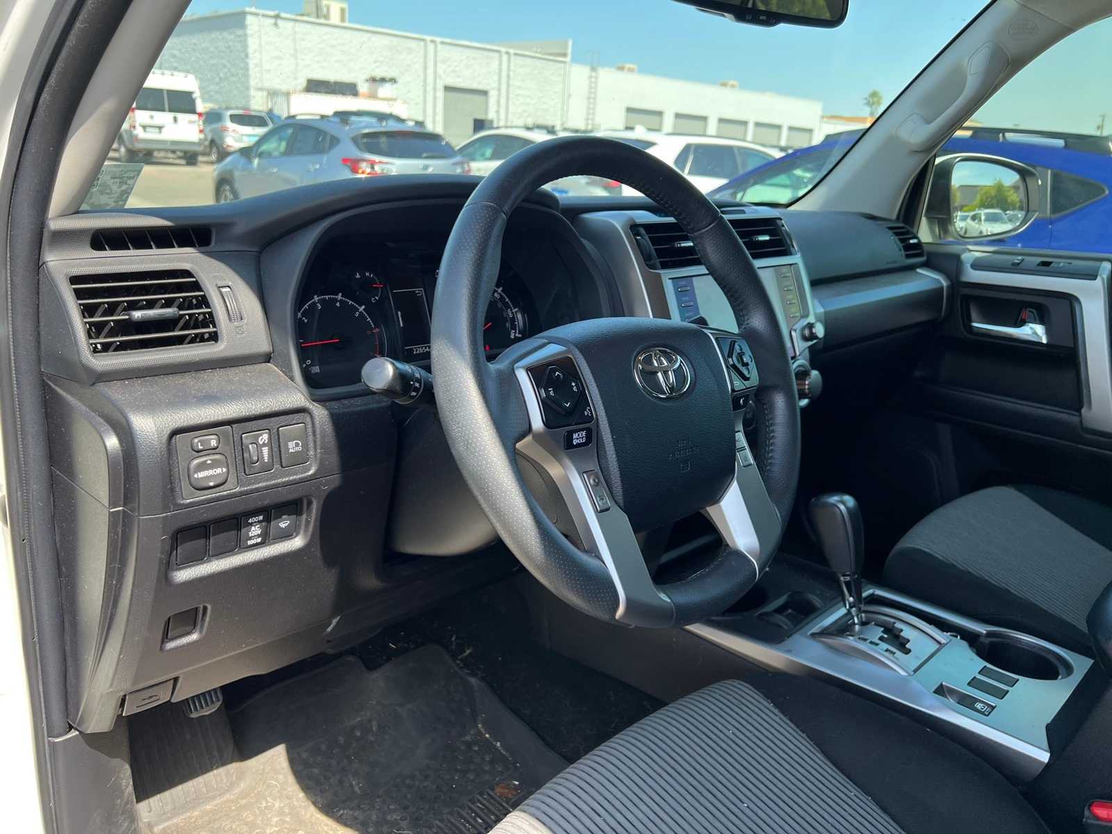 Thumbnail: 2022 Toyota 4Runner - 13