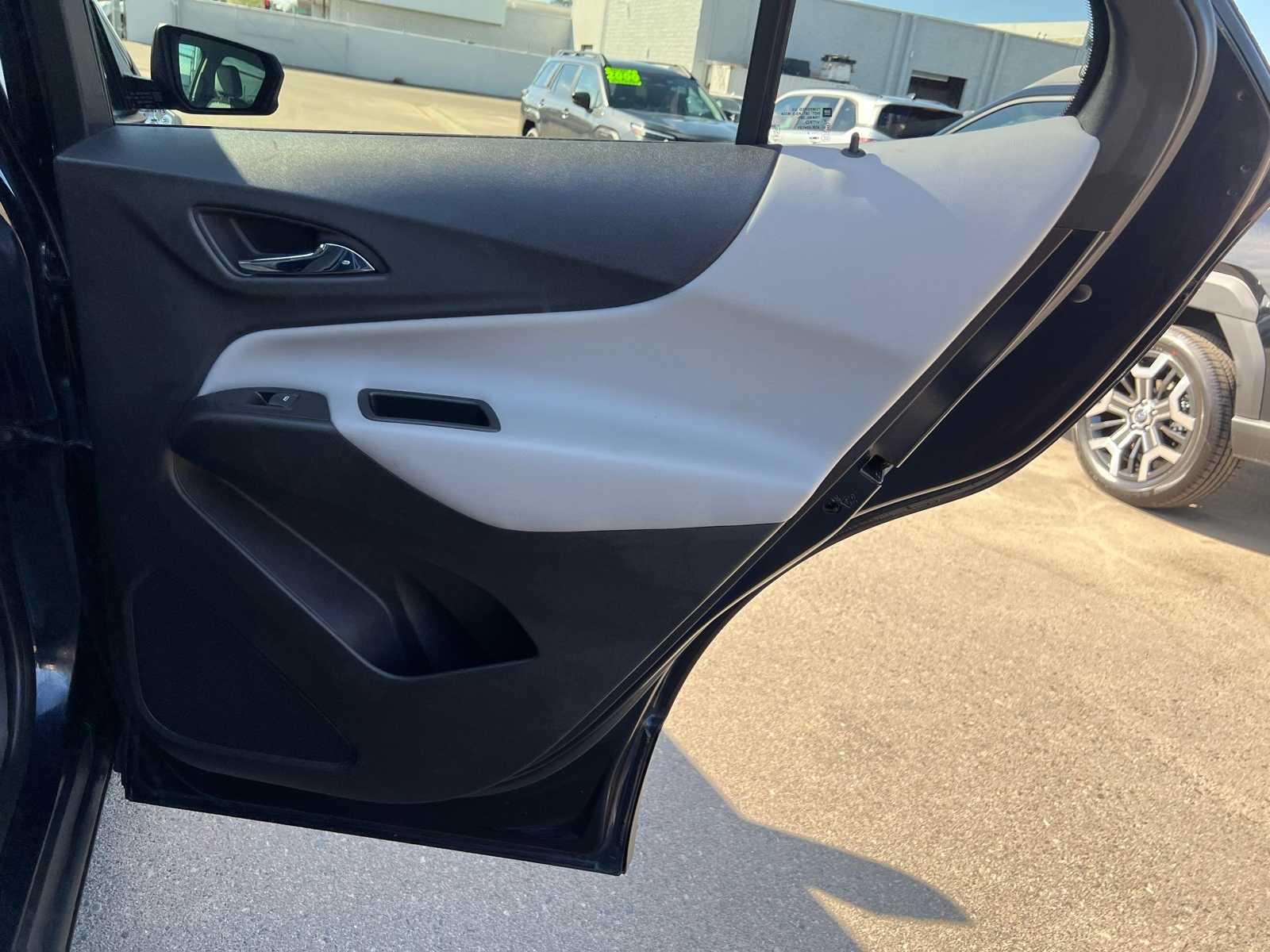 Thumbnail: 2020 Chevrolet Equinox - 24