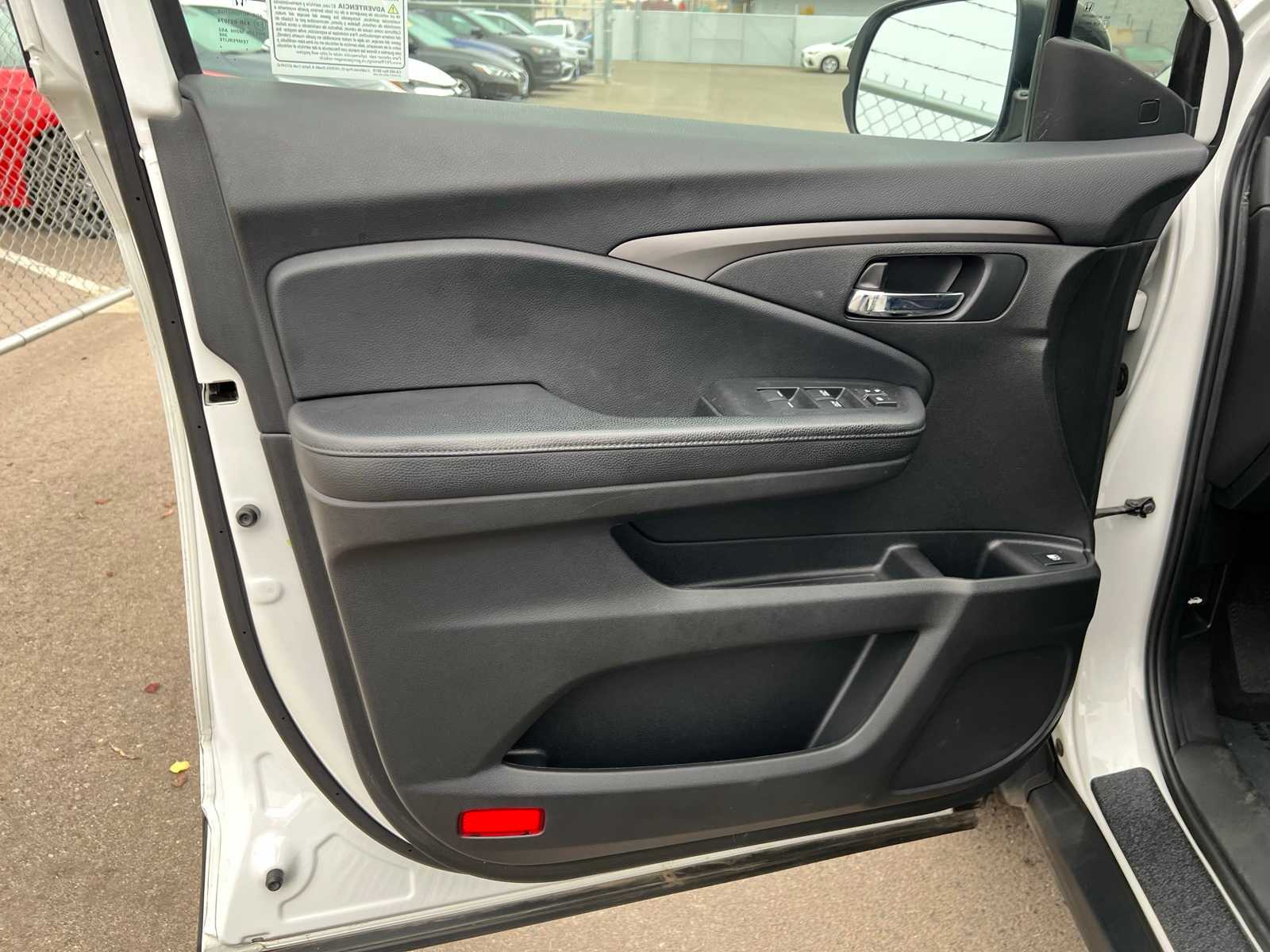 Thumbnail: 2020 Honda Pilot - 15