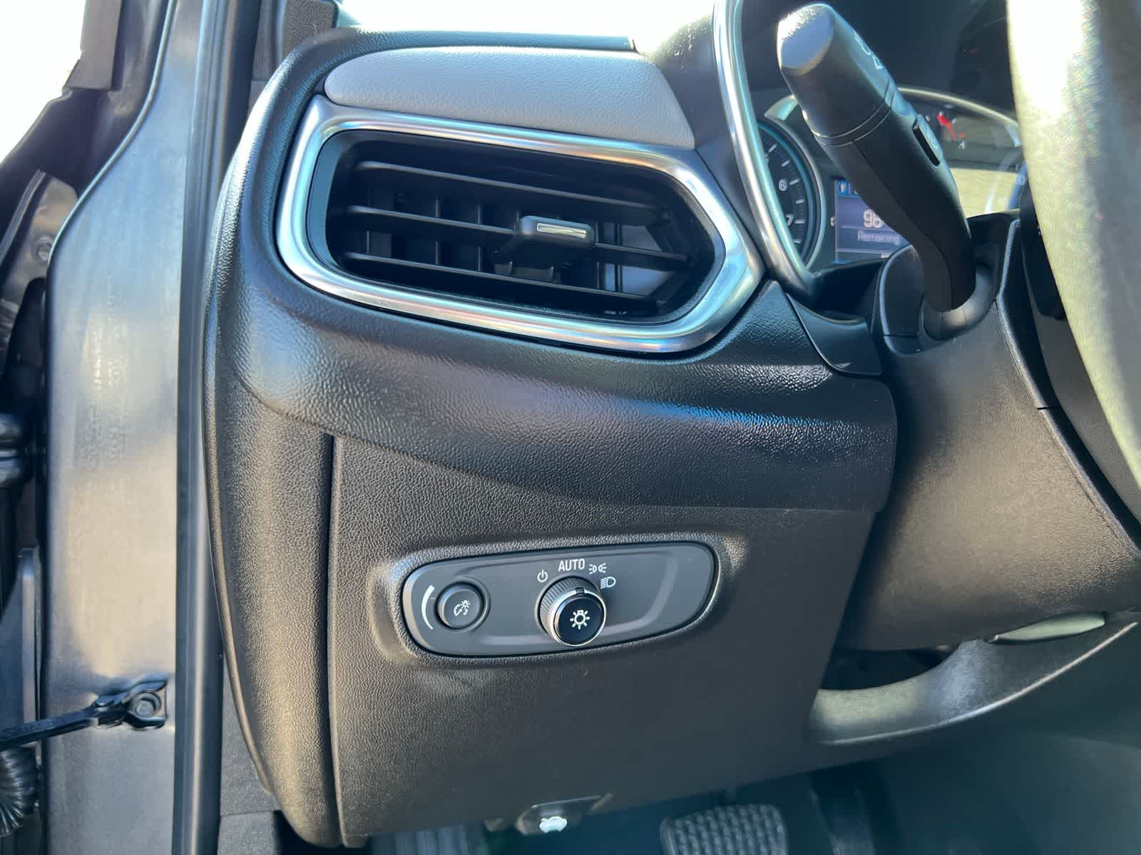 Thumbnail: 2022 Chevrolet Equinox - 33