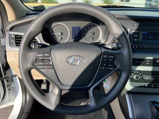 Thumbnail: 2015 Hyundai Sonata - 33