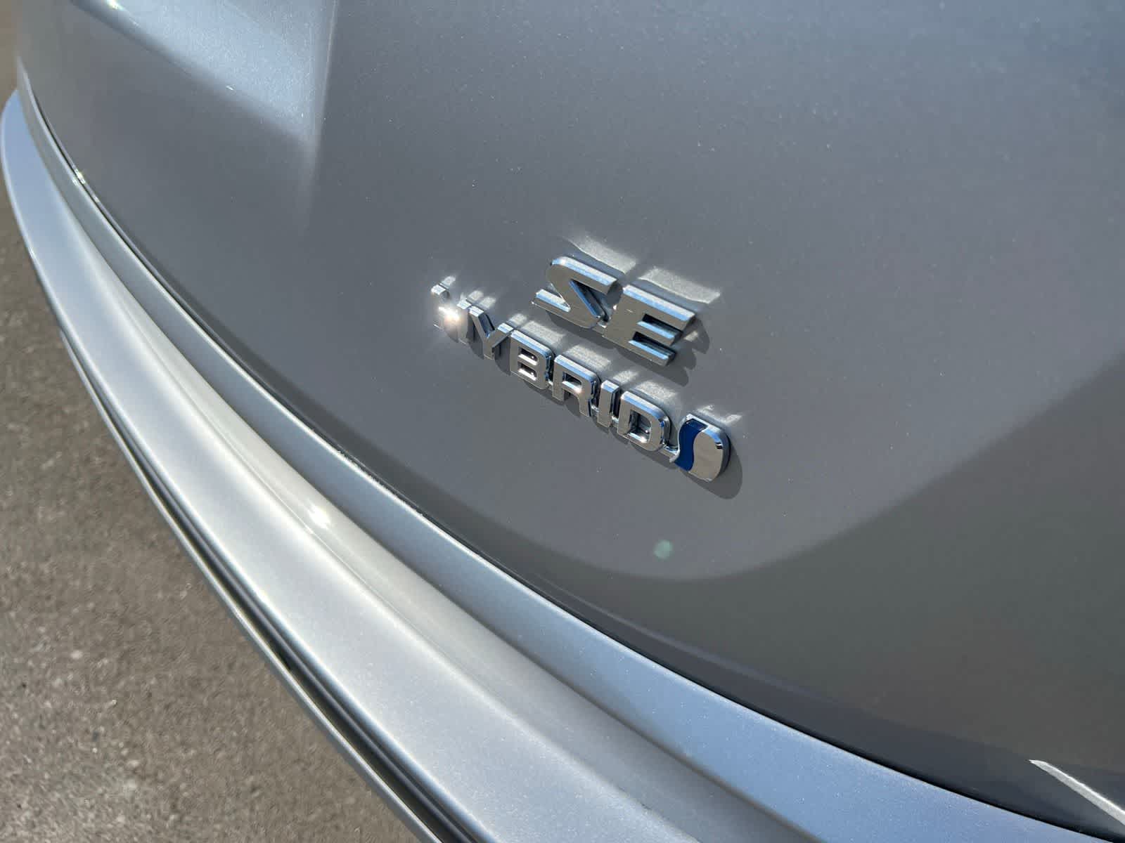 Thumbnail: 2017 Toyota RAV4 - 7