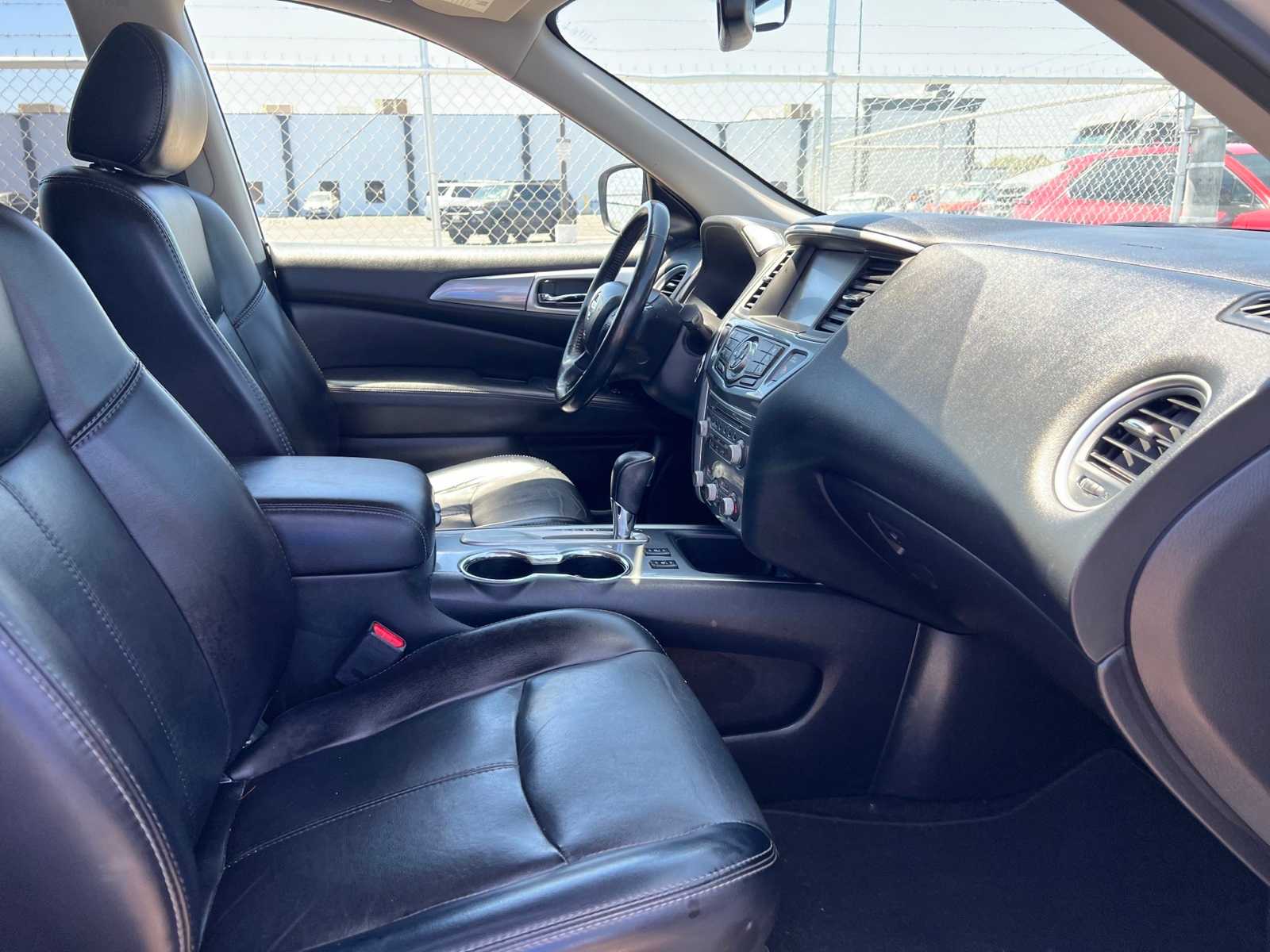 Thumbnail: 2019 Nissan Pathfinder - 27