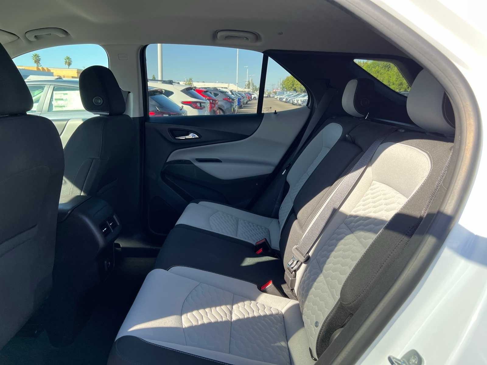 Thumbnail: 2020 Chevrolet Equinox - 19