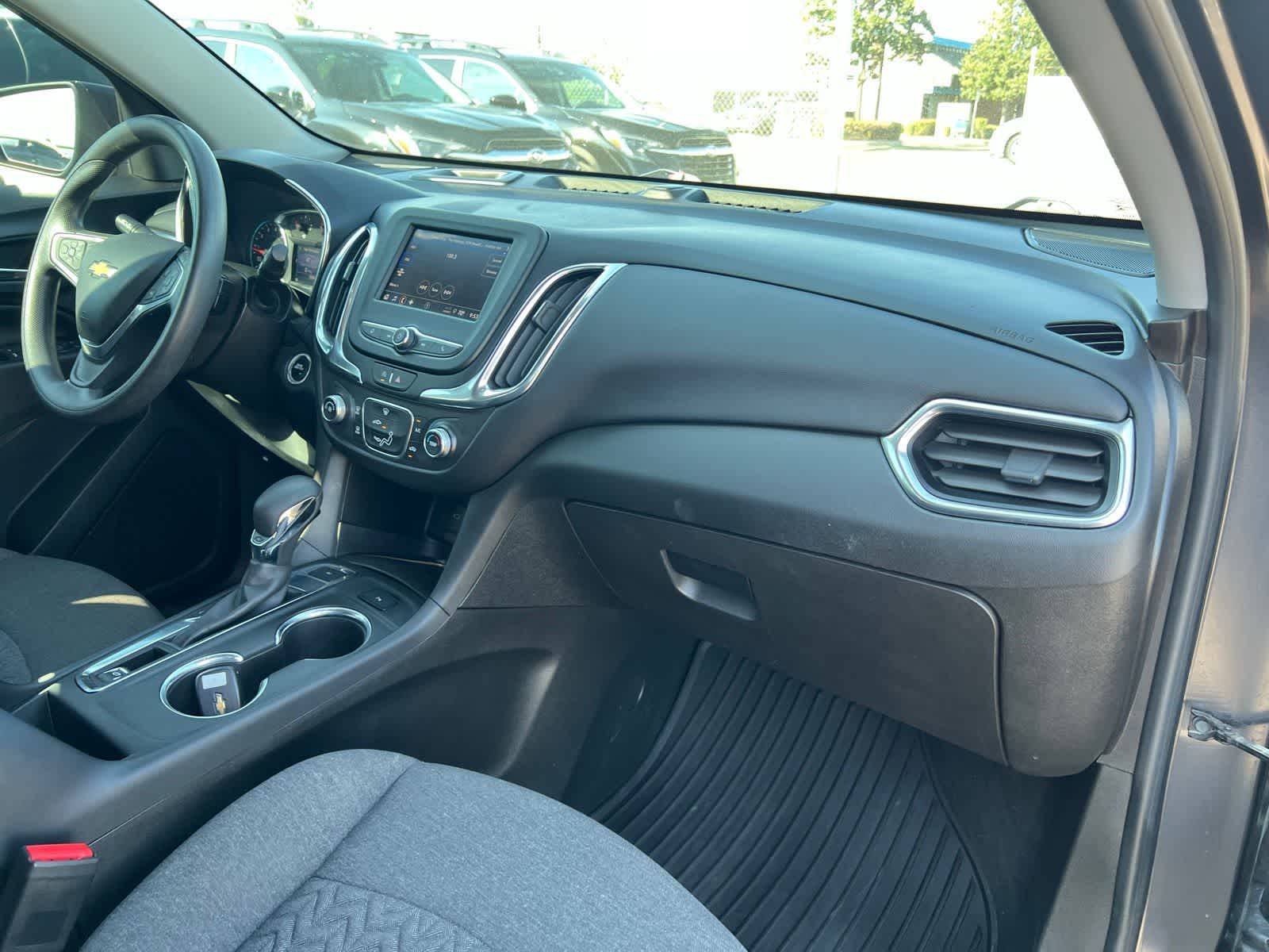 Thumbnail: 2022 Chevrolet Equinox - 26