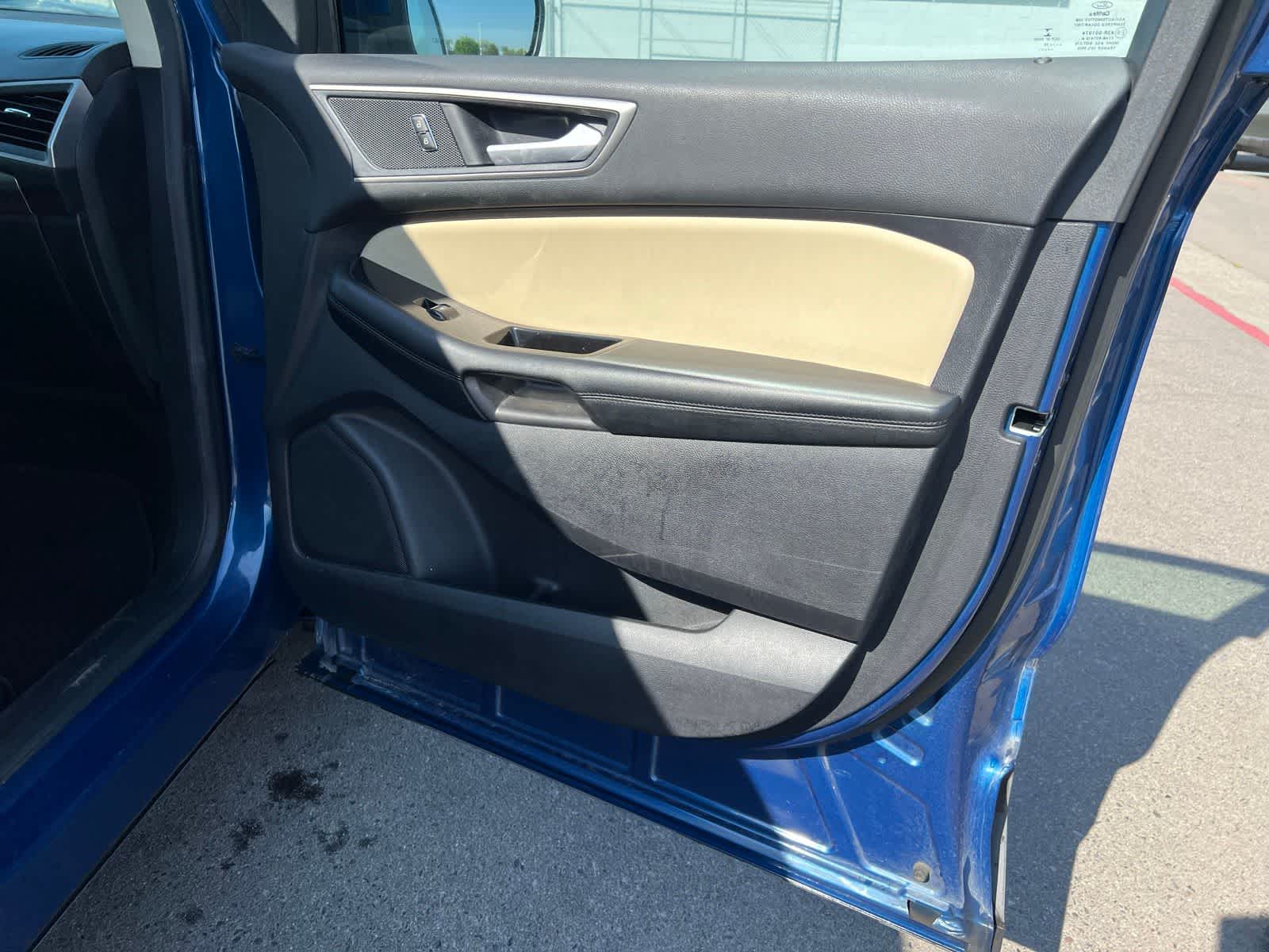 Thumbnail: 2020 Ford Edge - 28