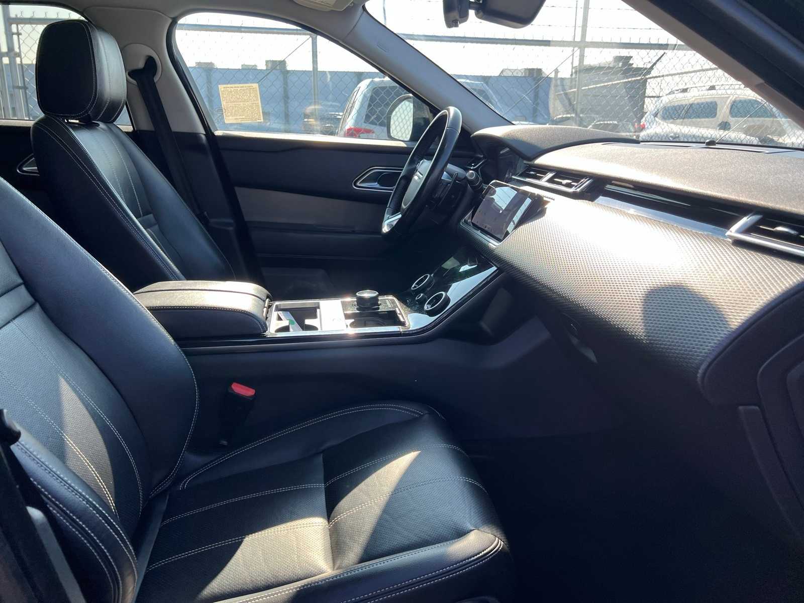 Thumbnail: 2020 Land Rover Range Rover Velar - 27