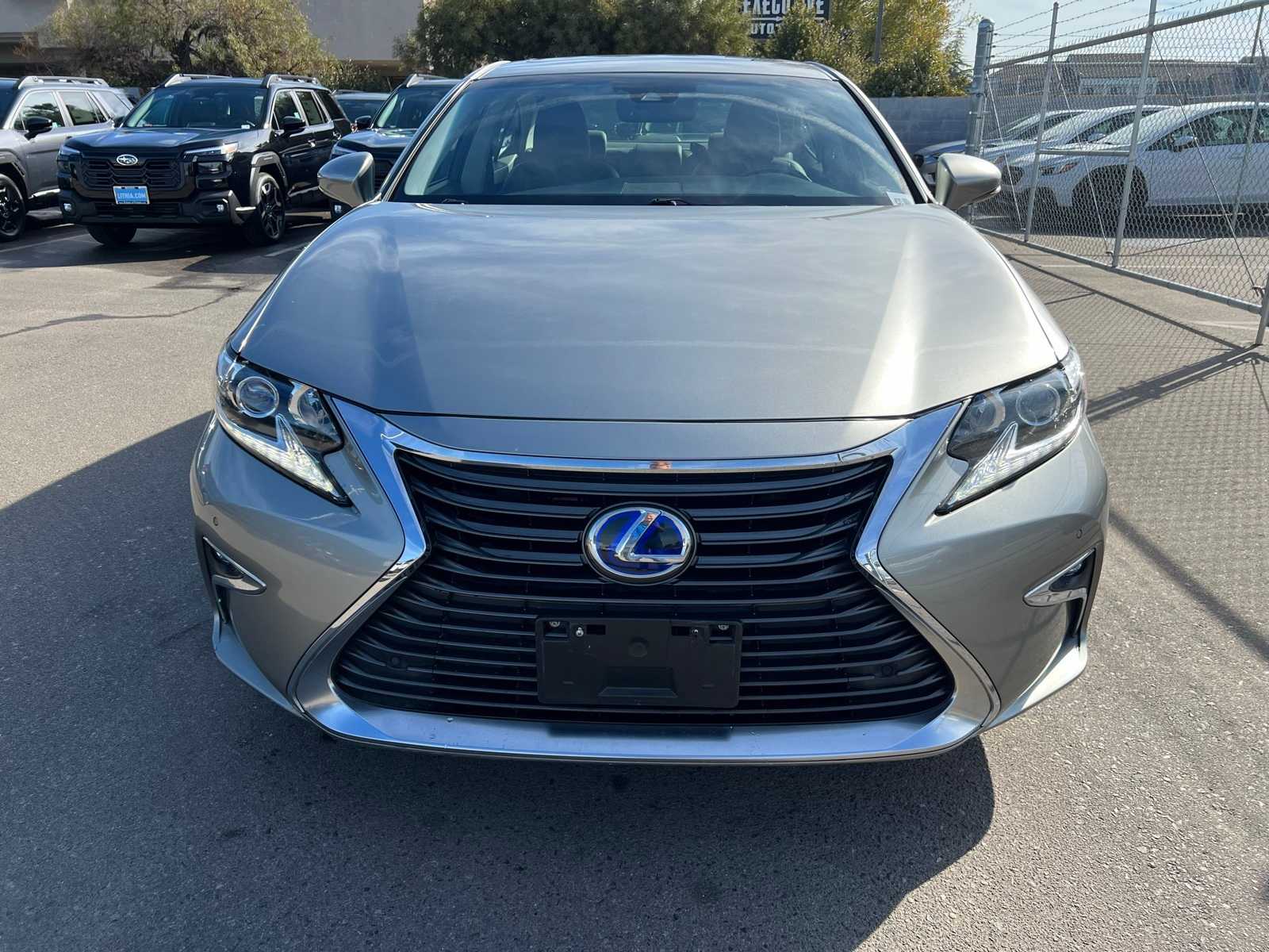 Thumbnail: 2016 Lexus ES - 12