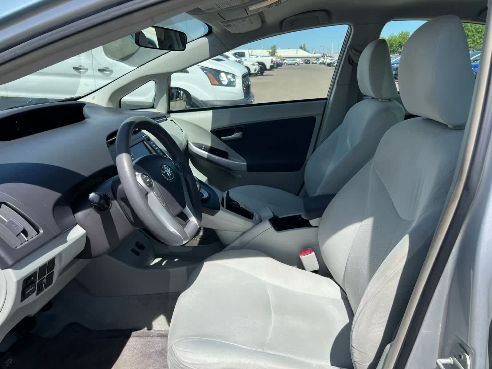 Thumbnail: 2010 Toyota Prius - 15