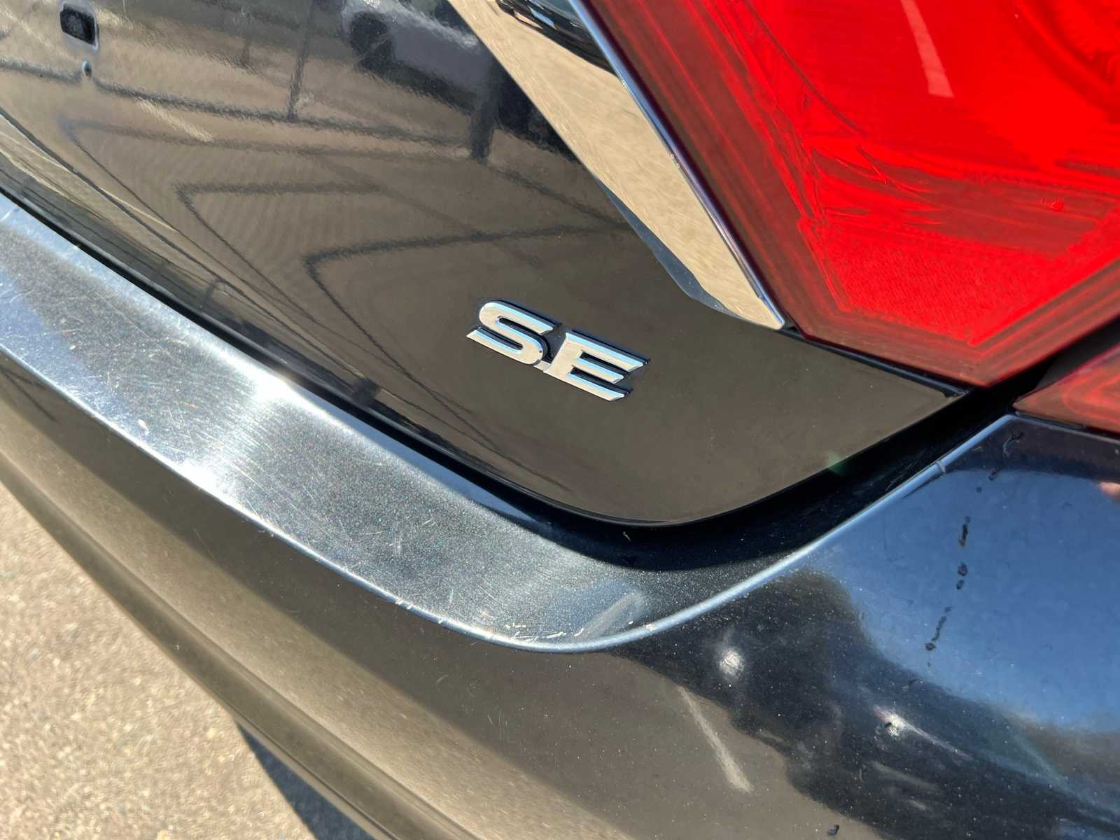 Thumbnail: 2017 Toyota Camry - 7