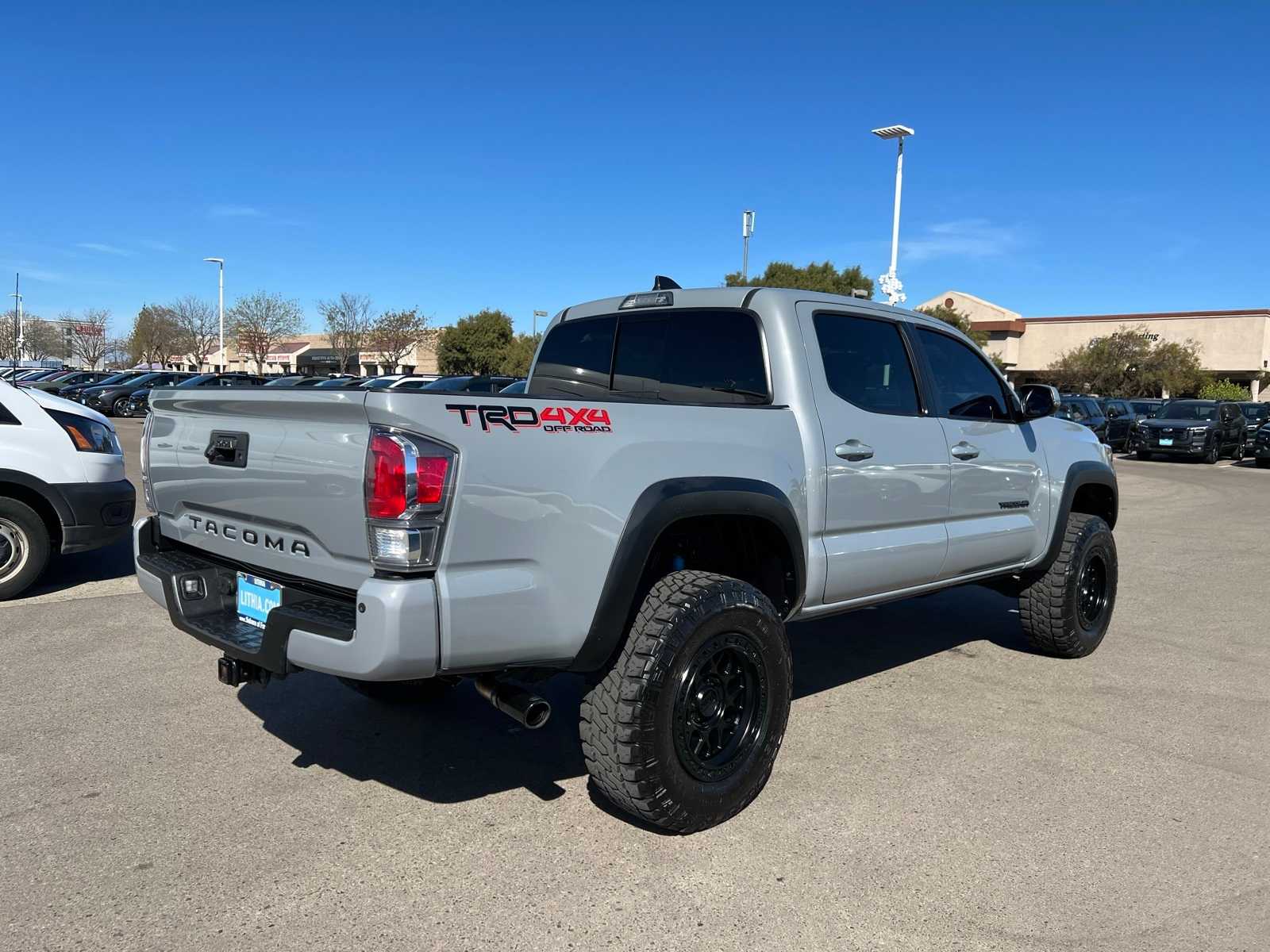 Thumbnail: 2021 Toyota Tacoma - 8